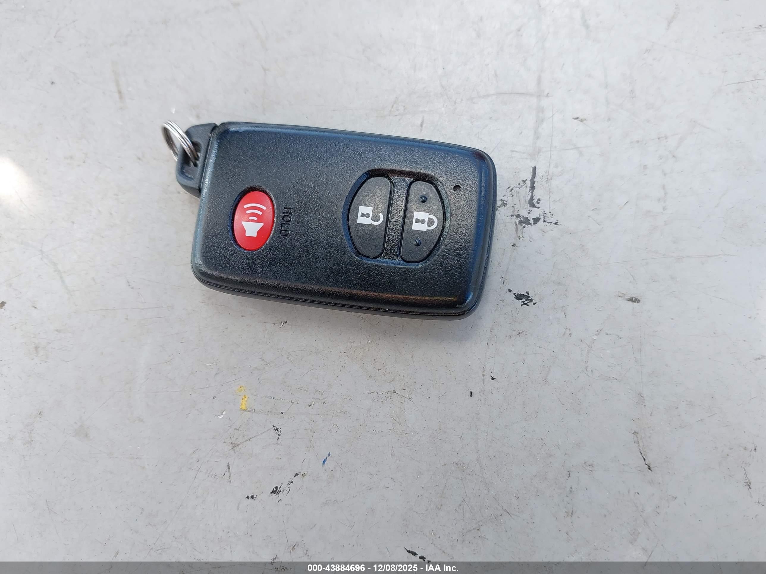 TOYOTA PRIUS image 11