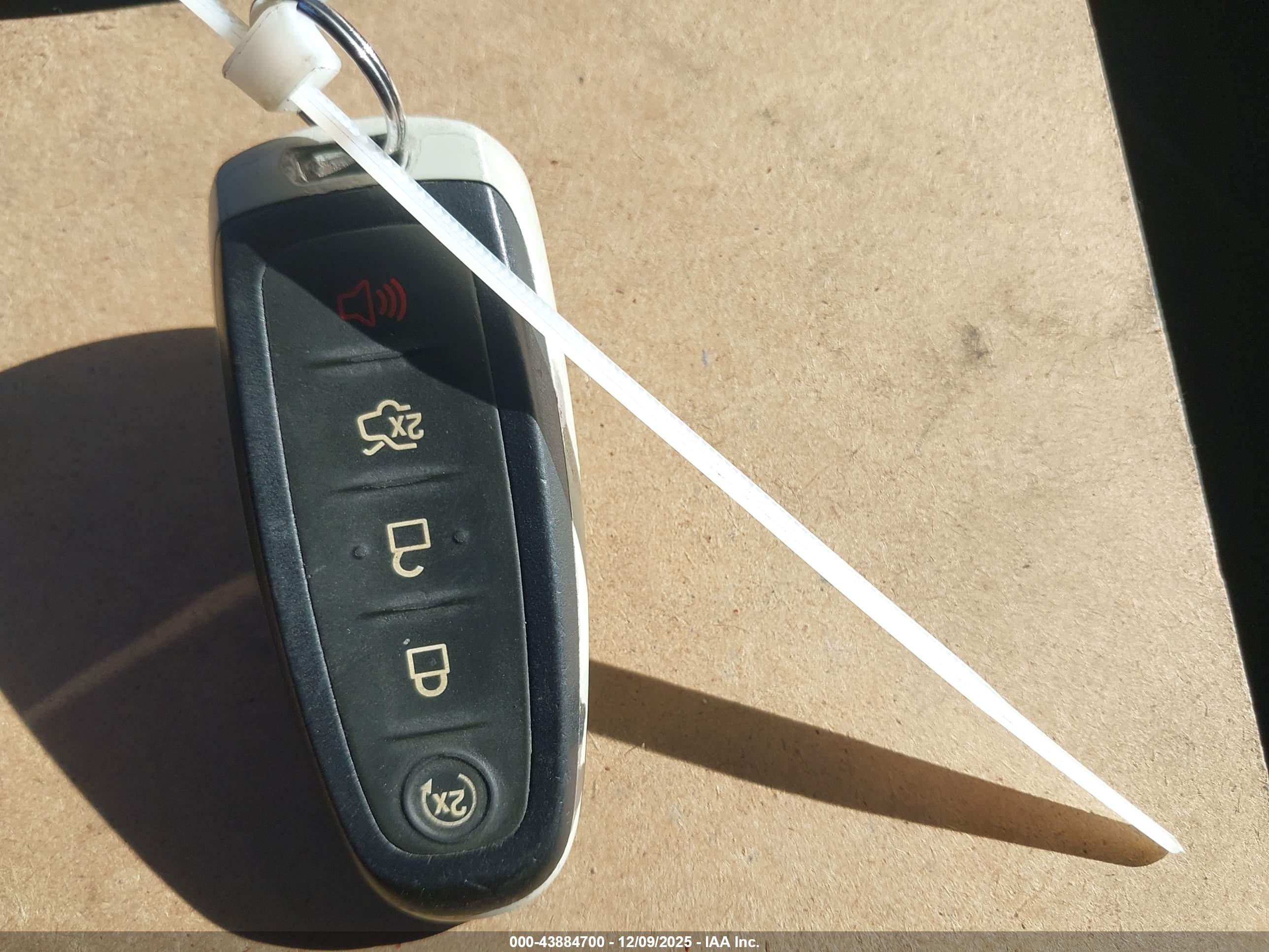 FORD C-MAX image 11