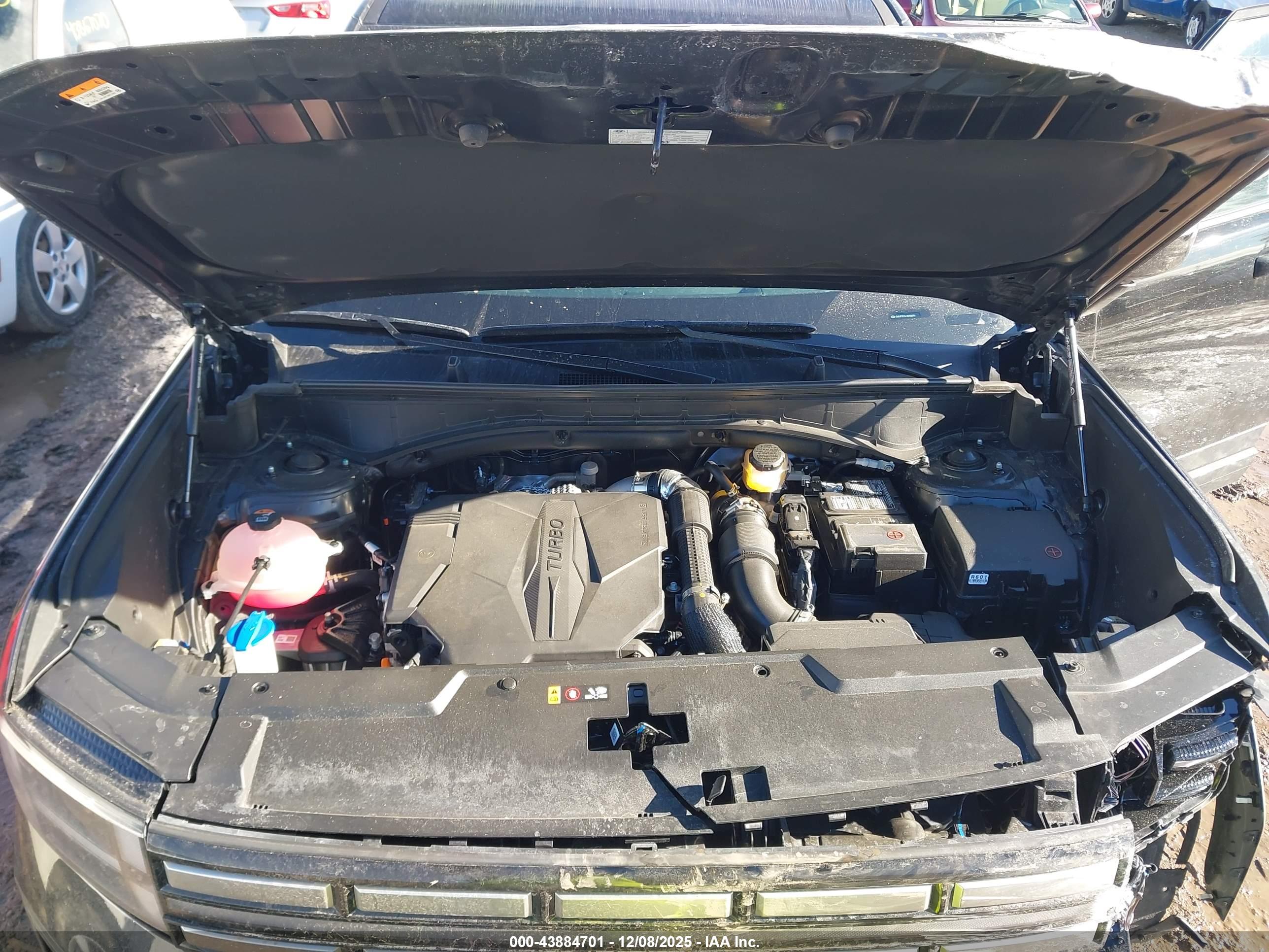 HYUNDAI SANTA image 10
