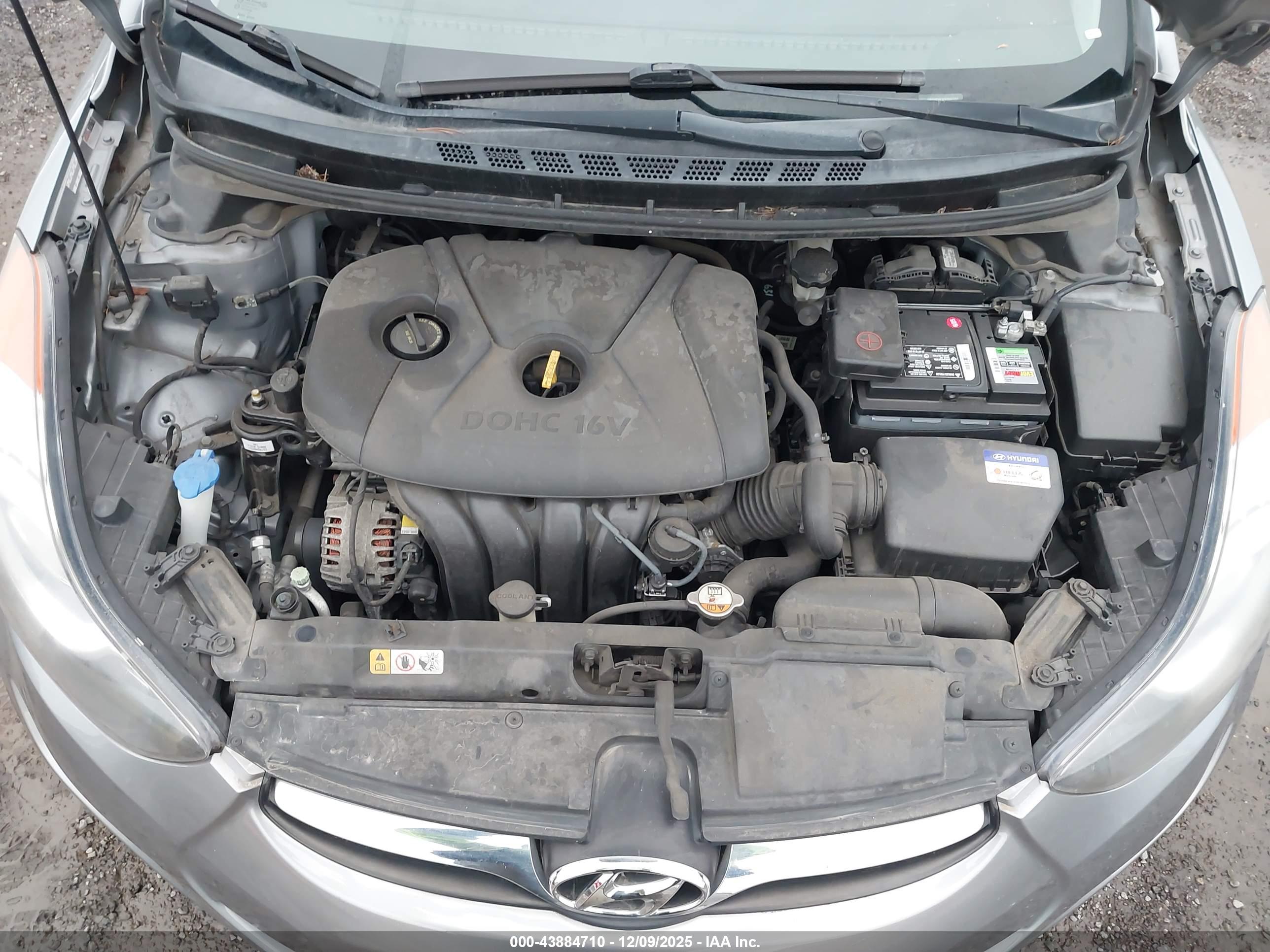 HYUNDAI ELANTRA image 10