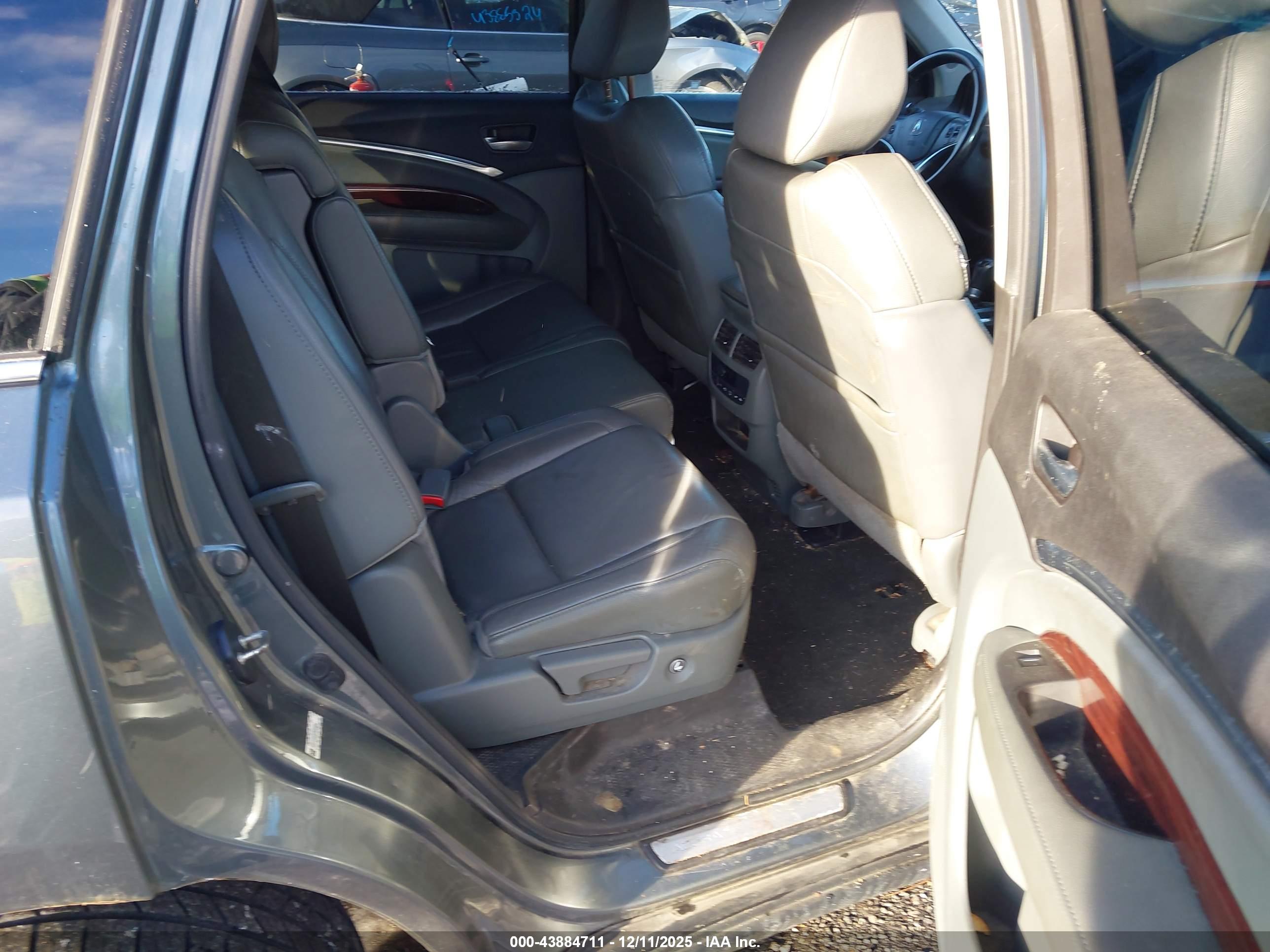 ACURA MDX image 8