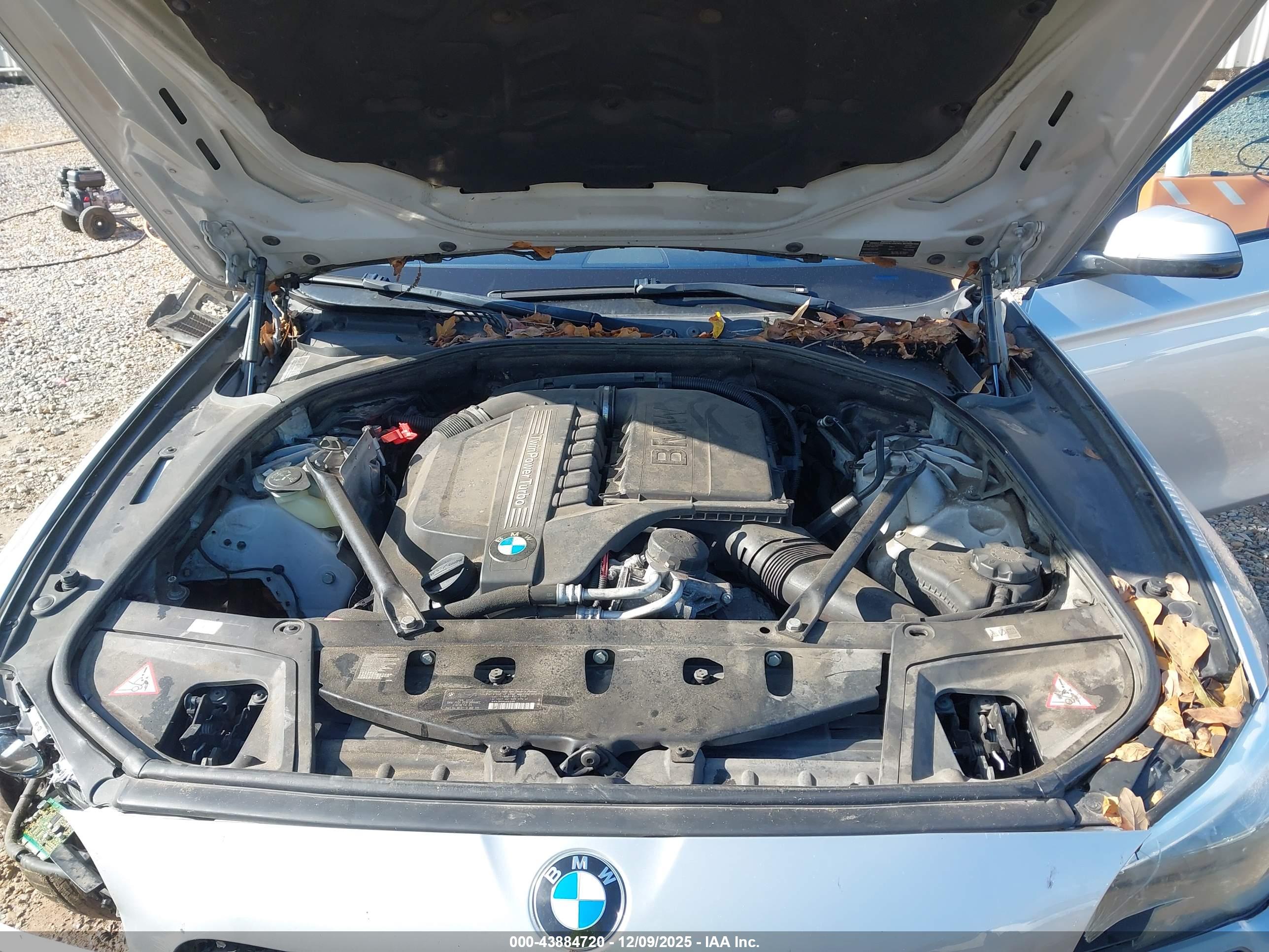 BMW 535I image 10