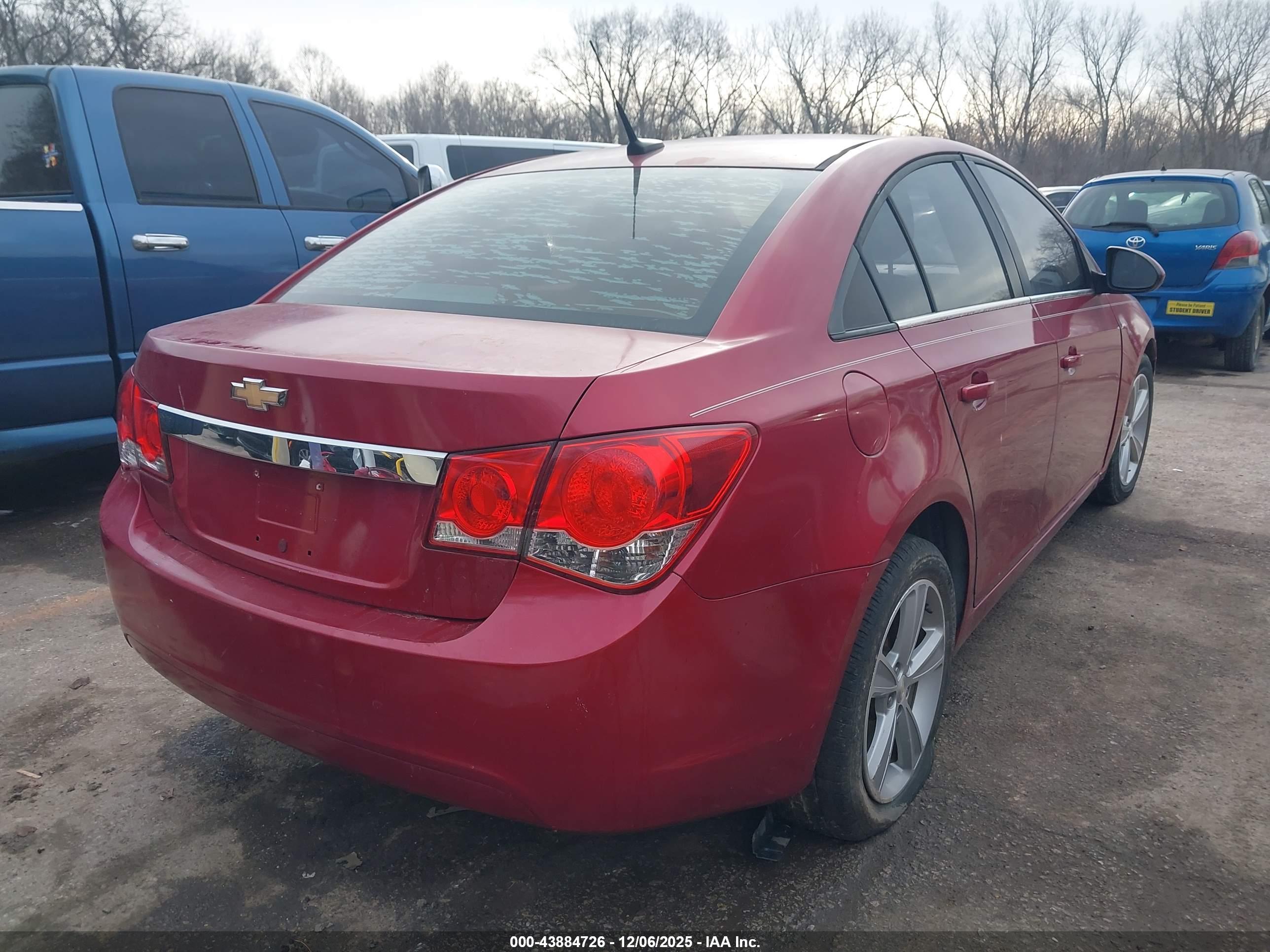 CHEVROLET CRUZE image 4