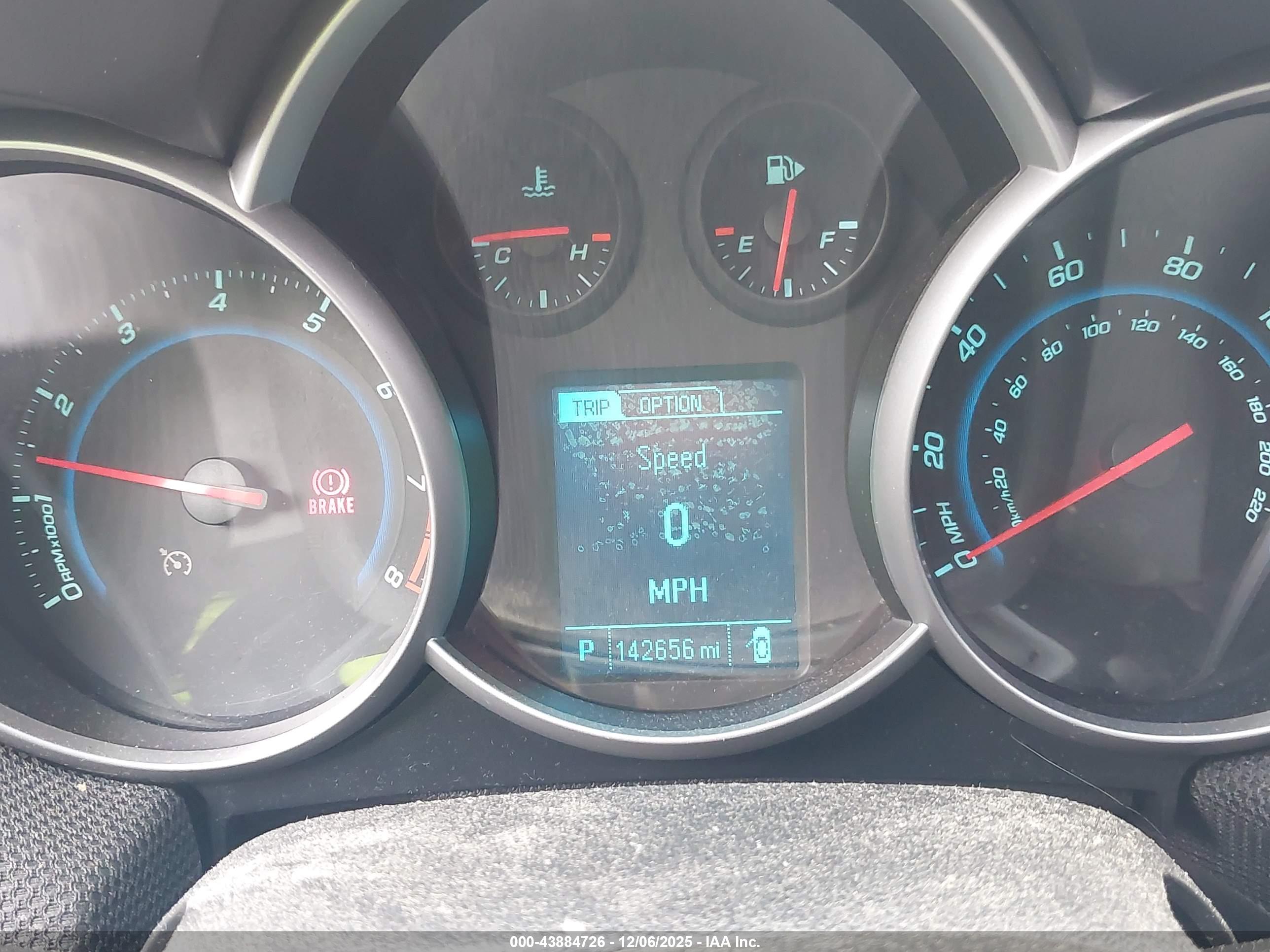CHEVROLET CRUZE image 7