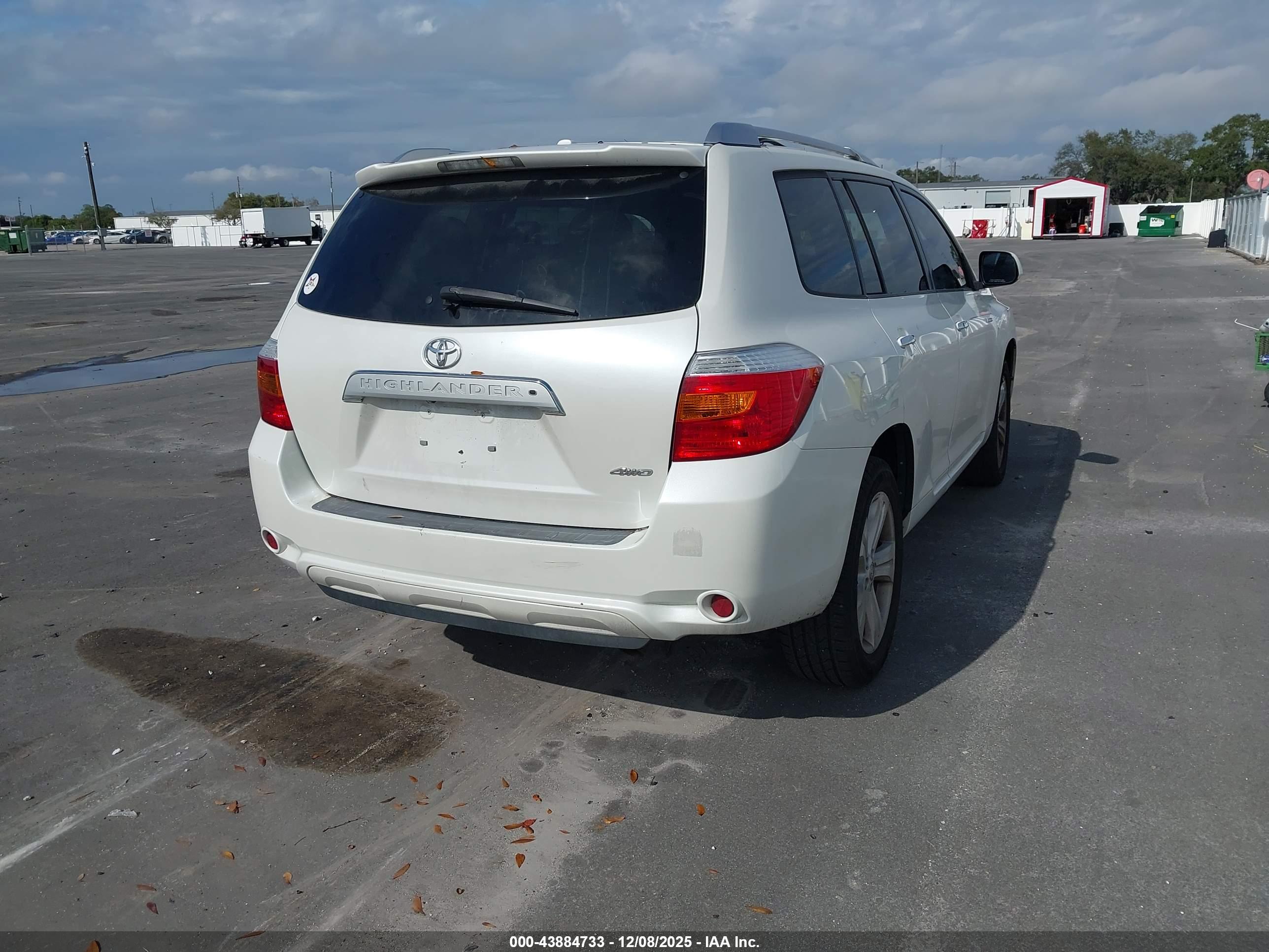 TOYOTA HIGHLANDER image 4