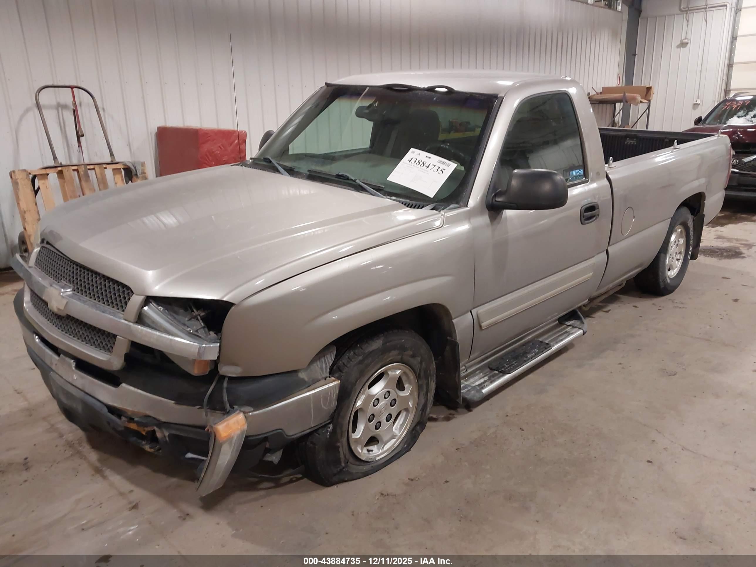 CHEVROLET SILVERADO image 2
