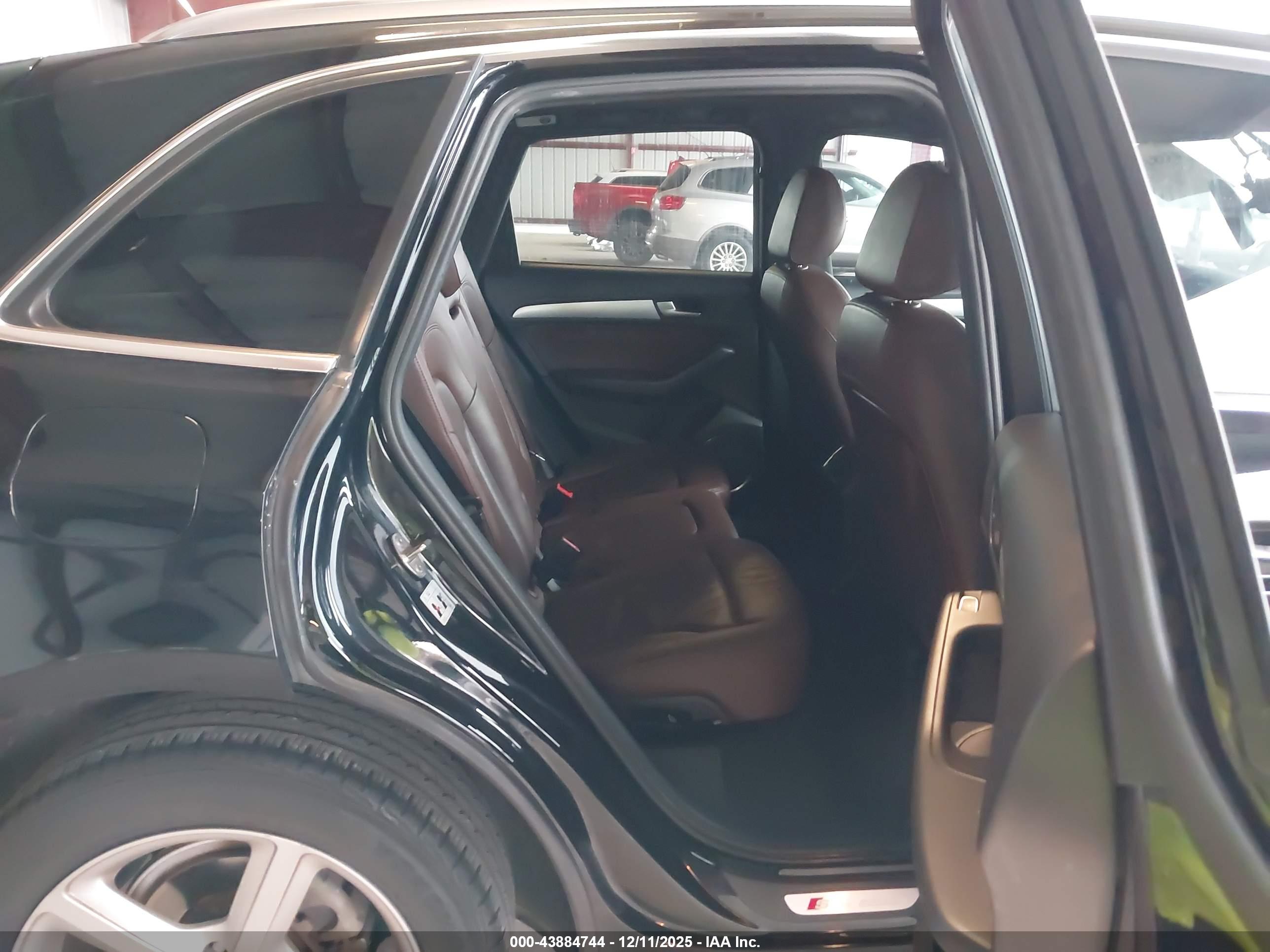 AUDI Q5 image 8