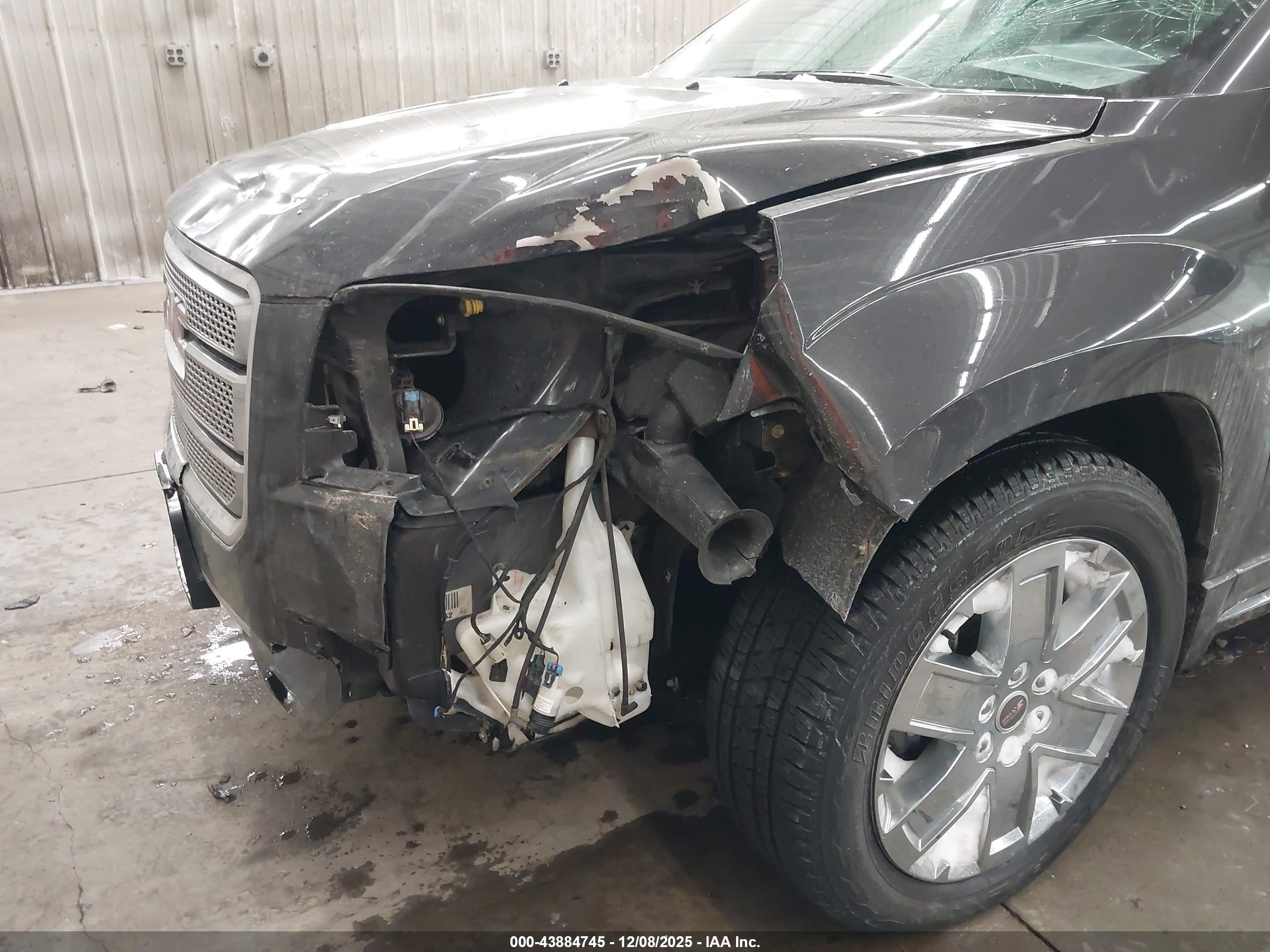 GMC ACADIA image 6