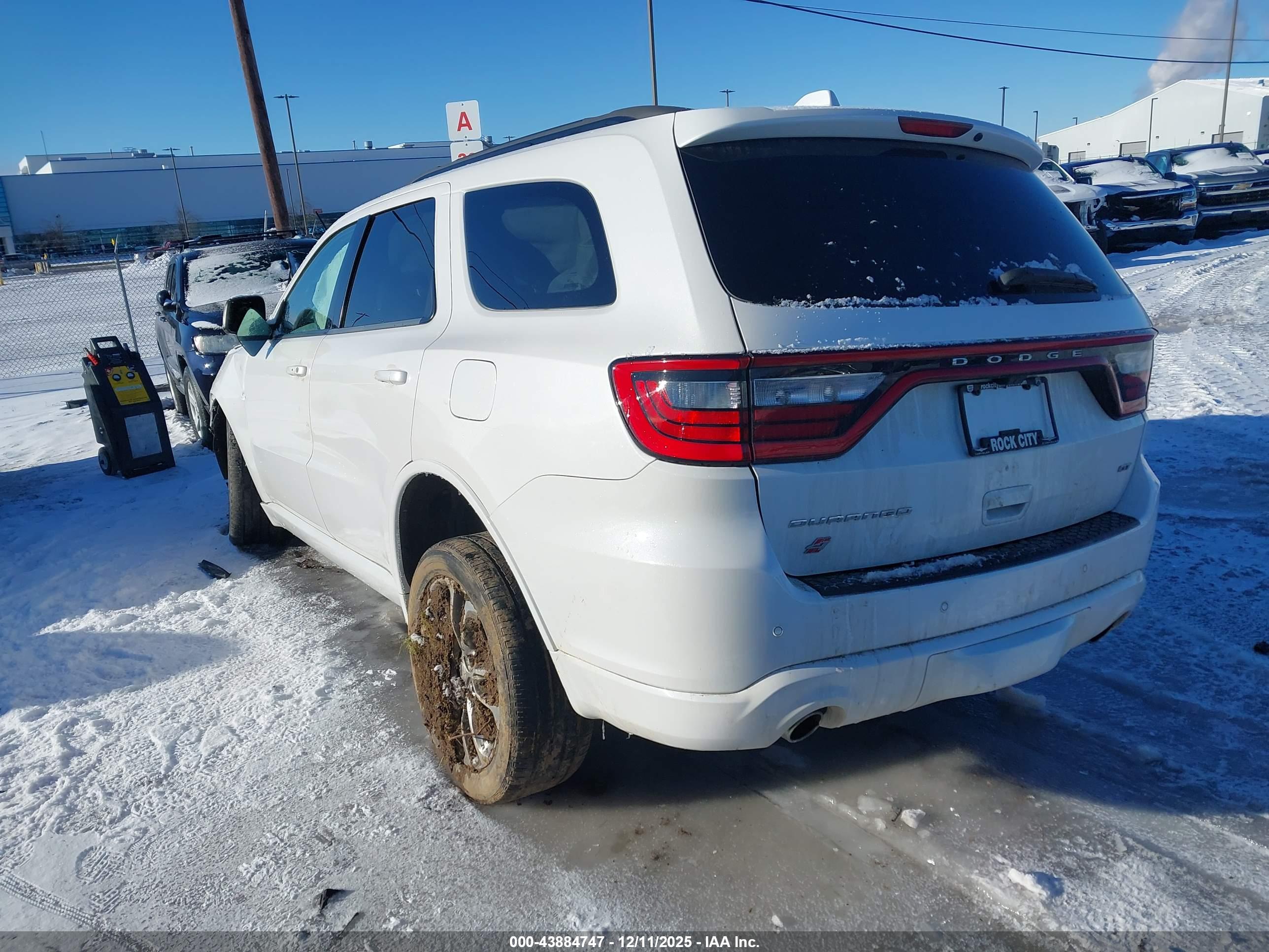 DODGE DURANGO image 3