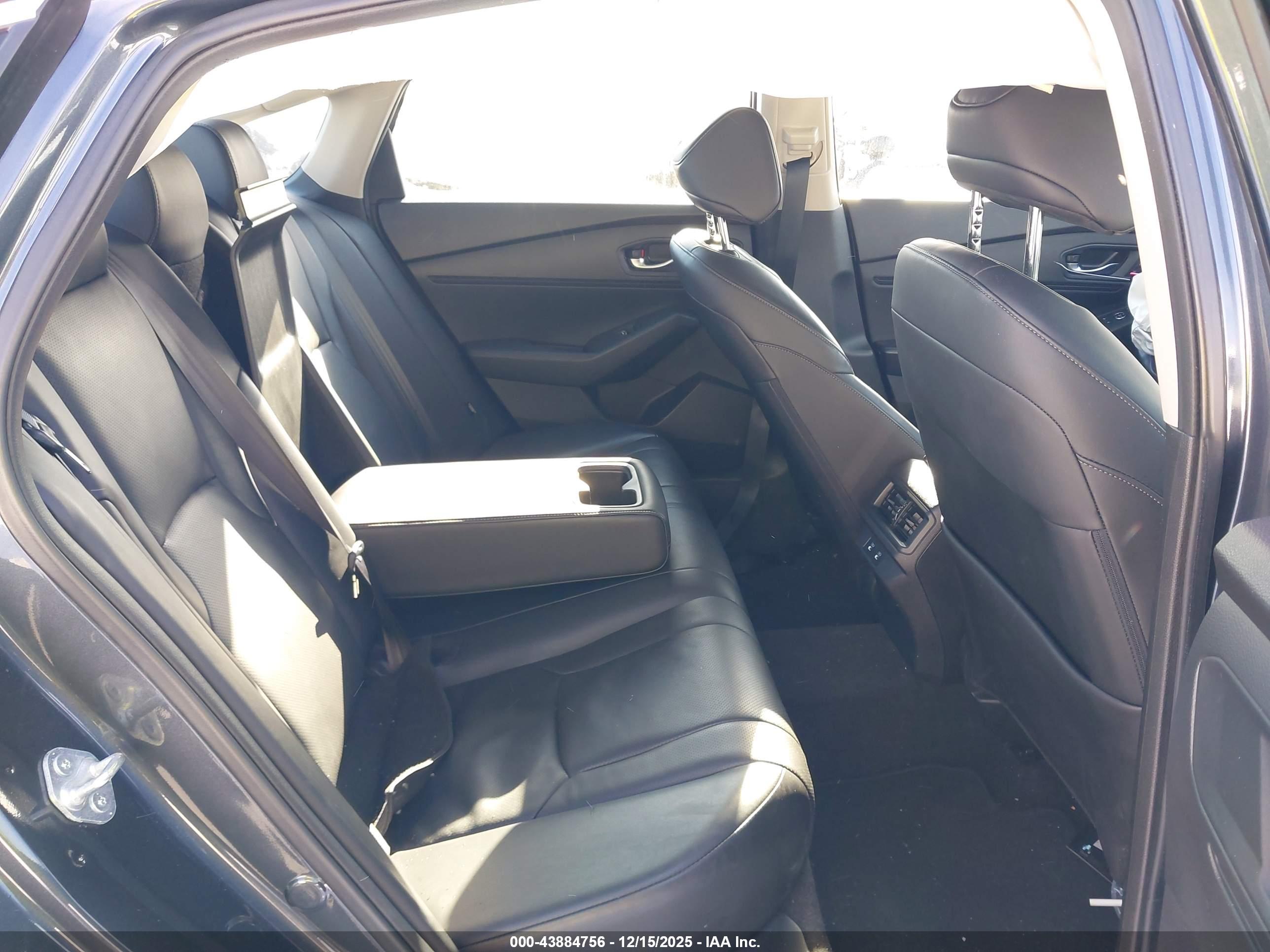 HONDA ACCORD image 8