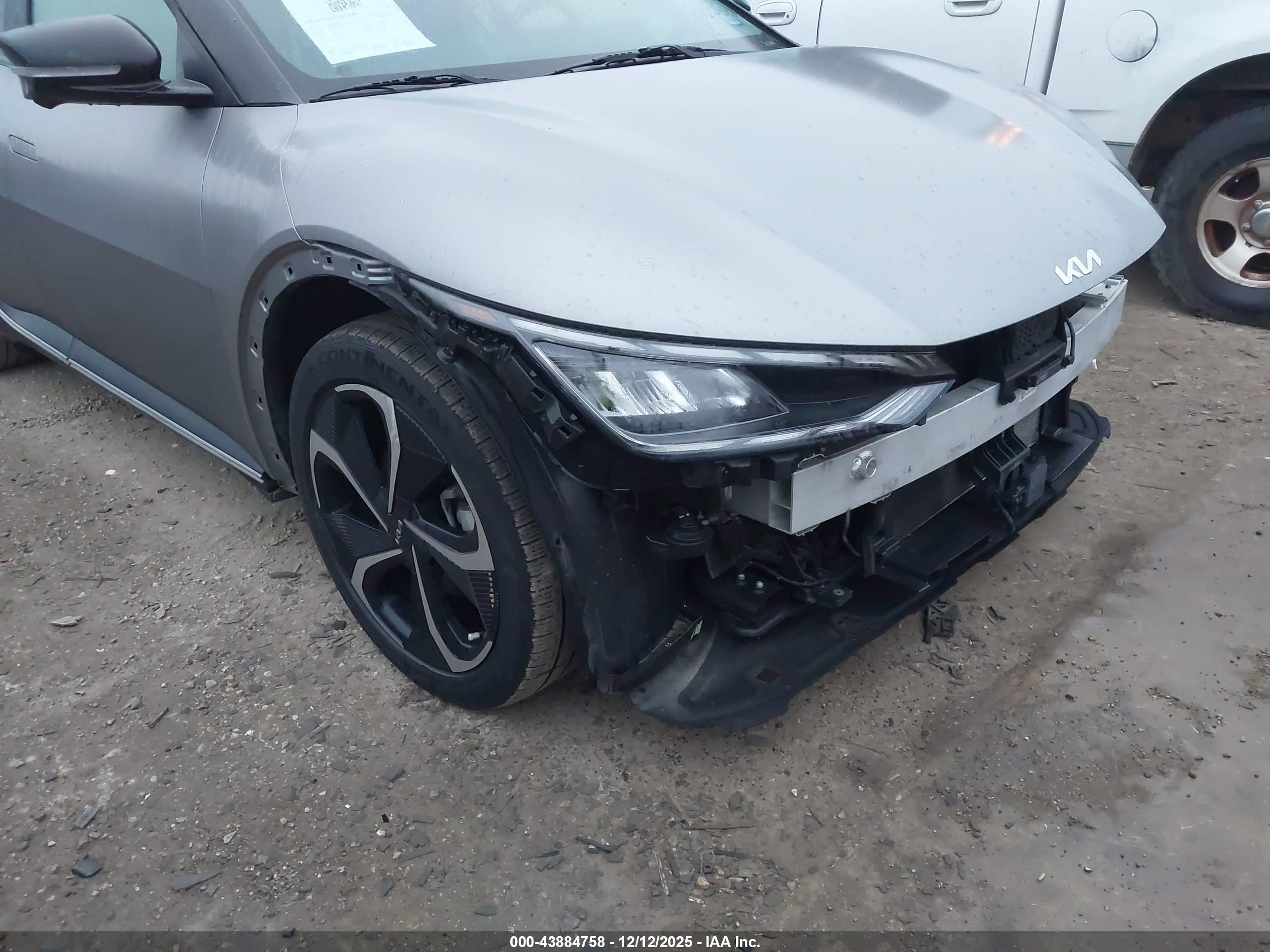 KIA EV6 image 6
