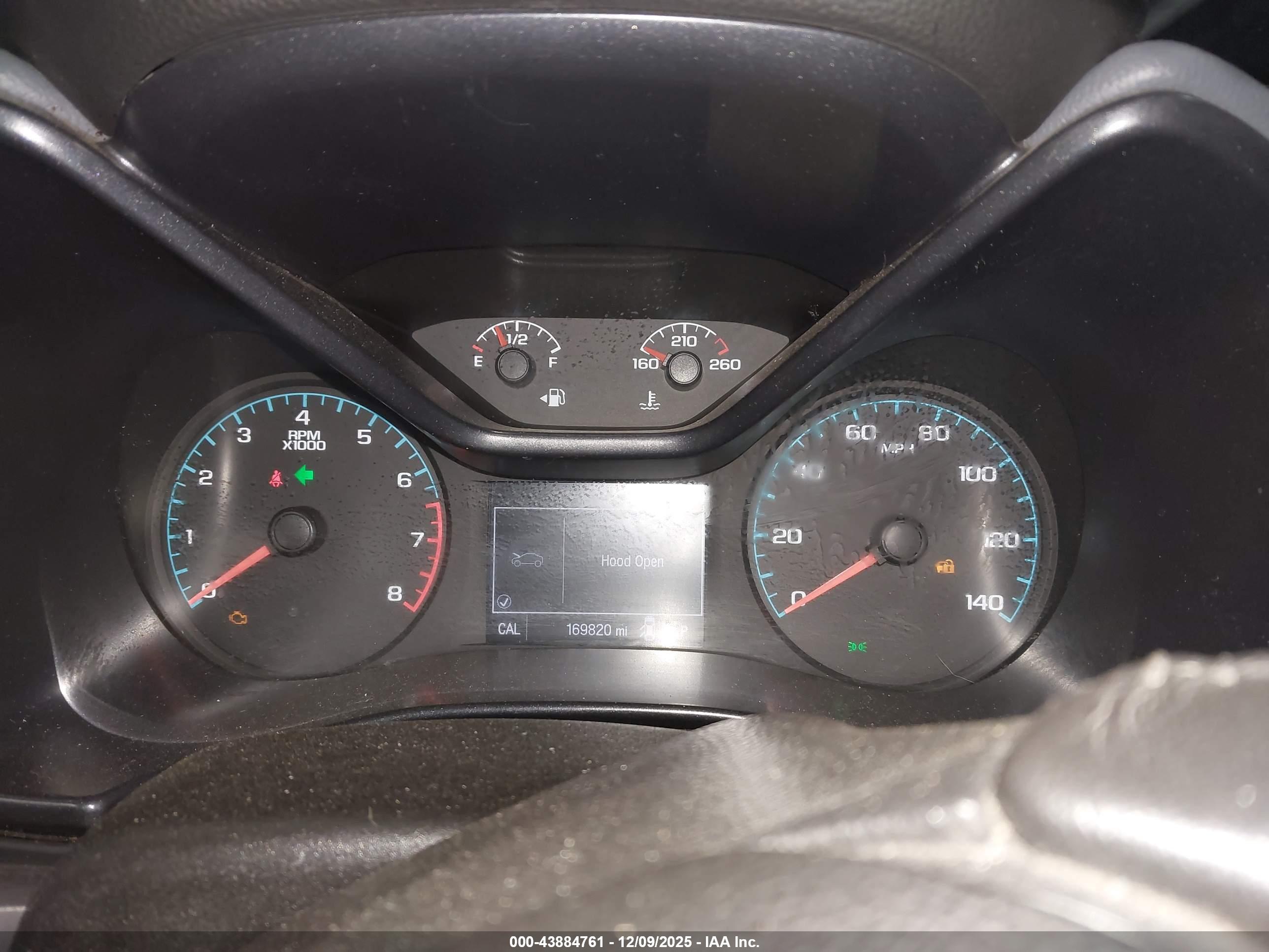 CHEVROLET COLORADO image 7
