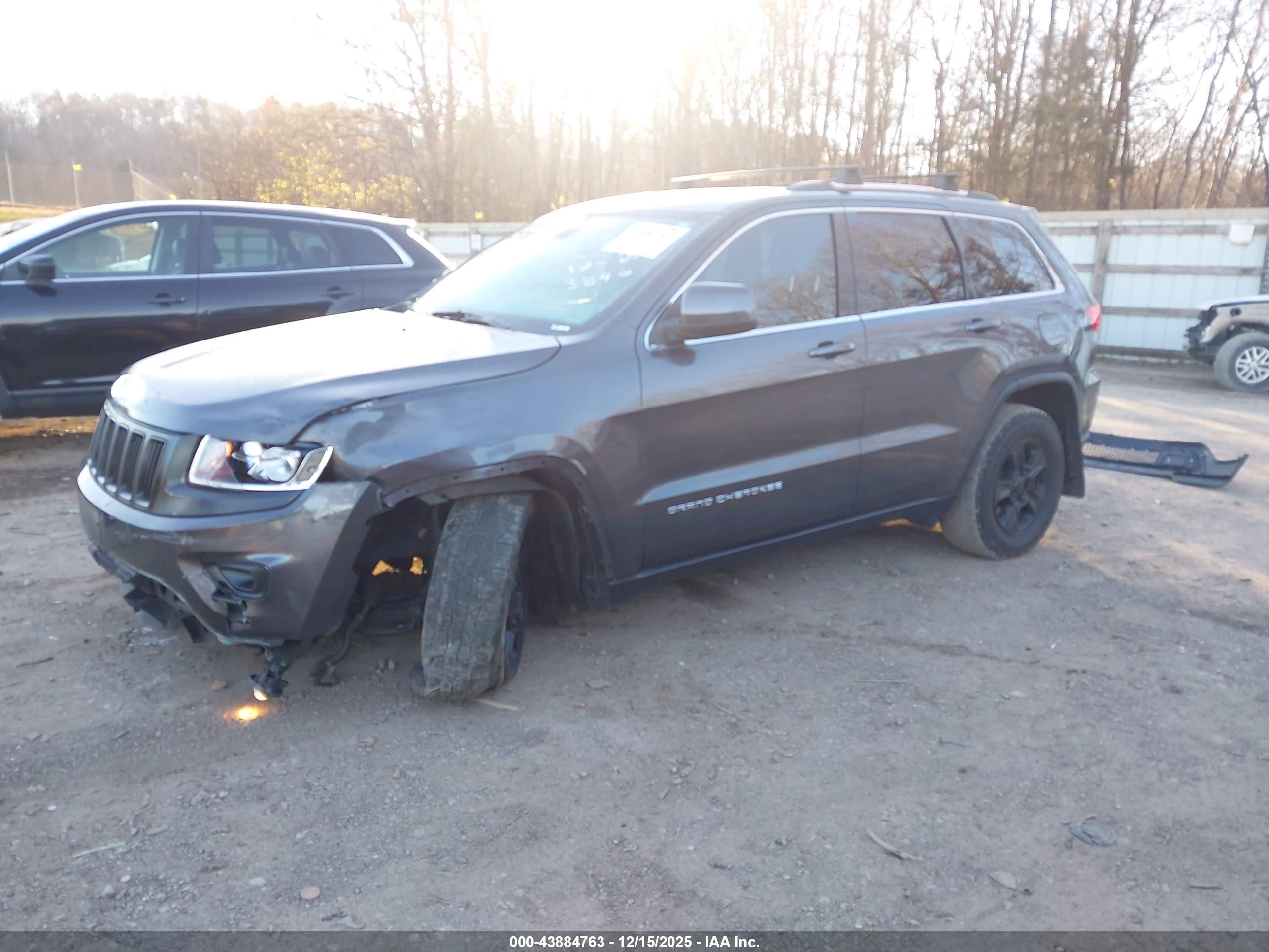 JEEP GRAND image 2