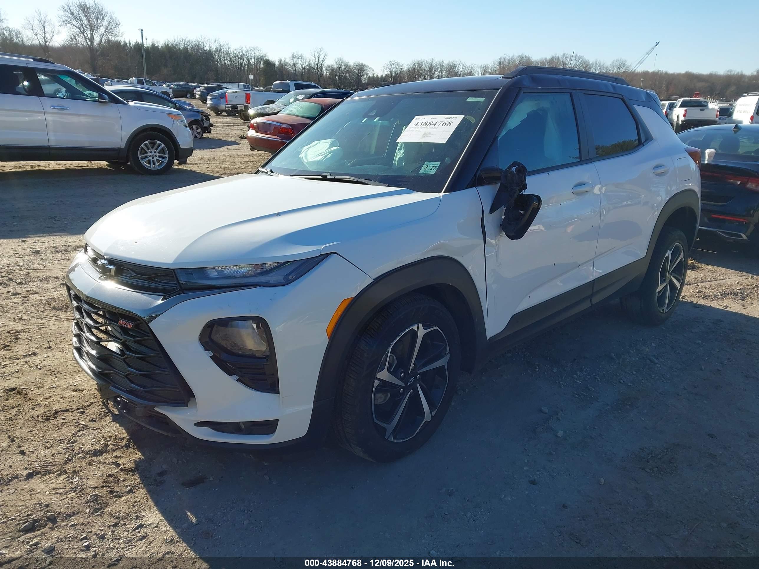 CHEVROLET TRAILBLAZER image 2