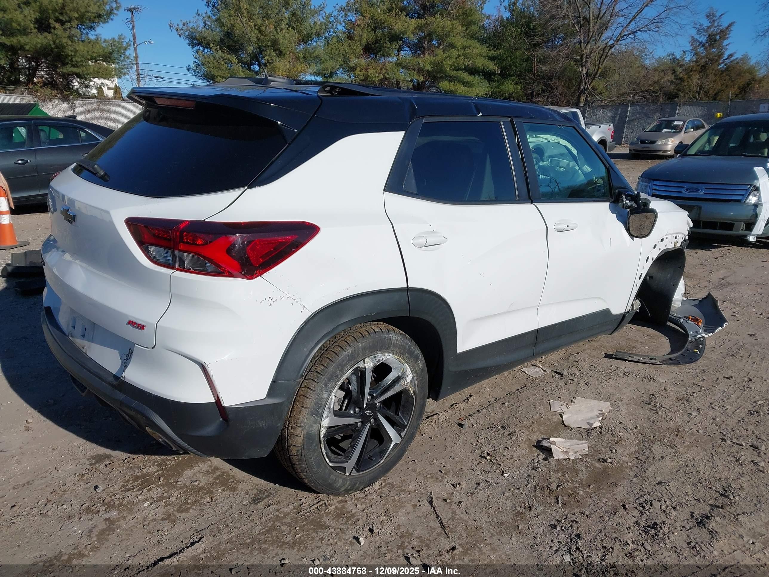 CHEVROLET TRAILBLAZER image 4
