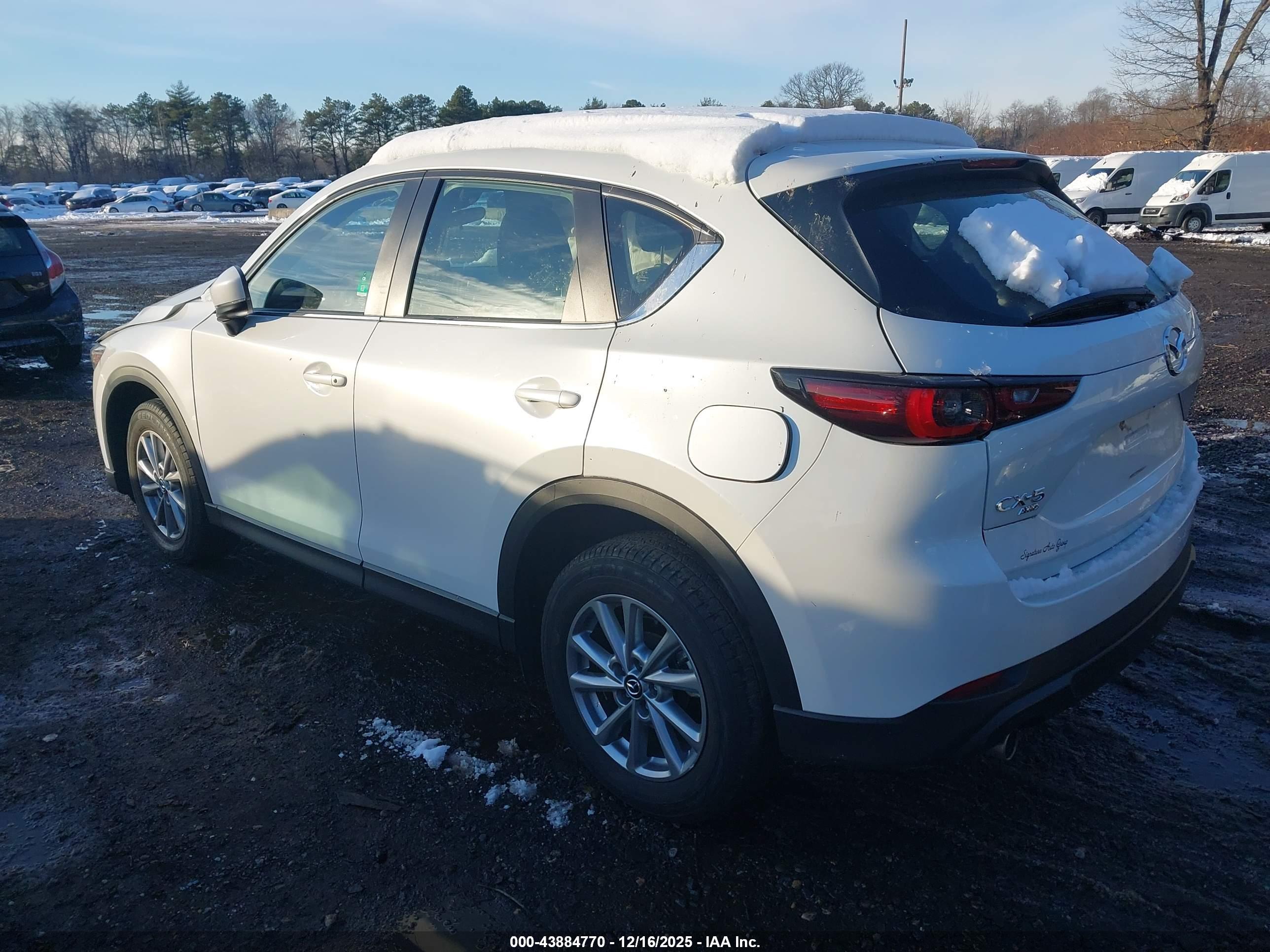 MAZDA CX-5 image 3