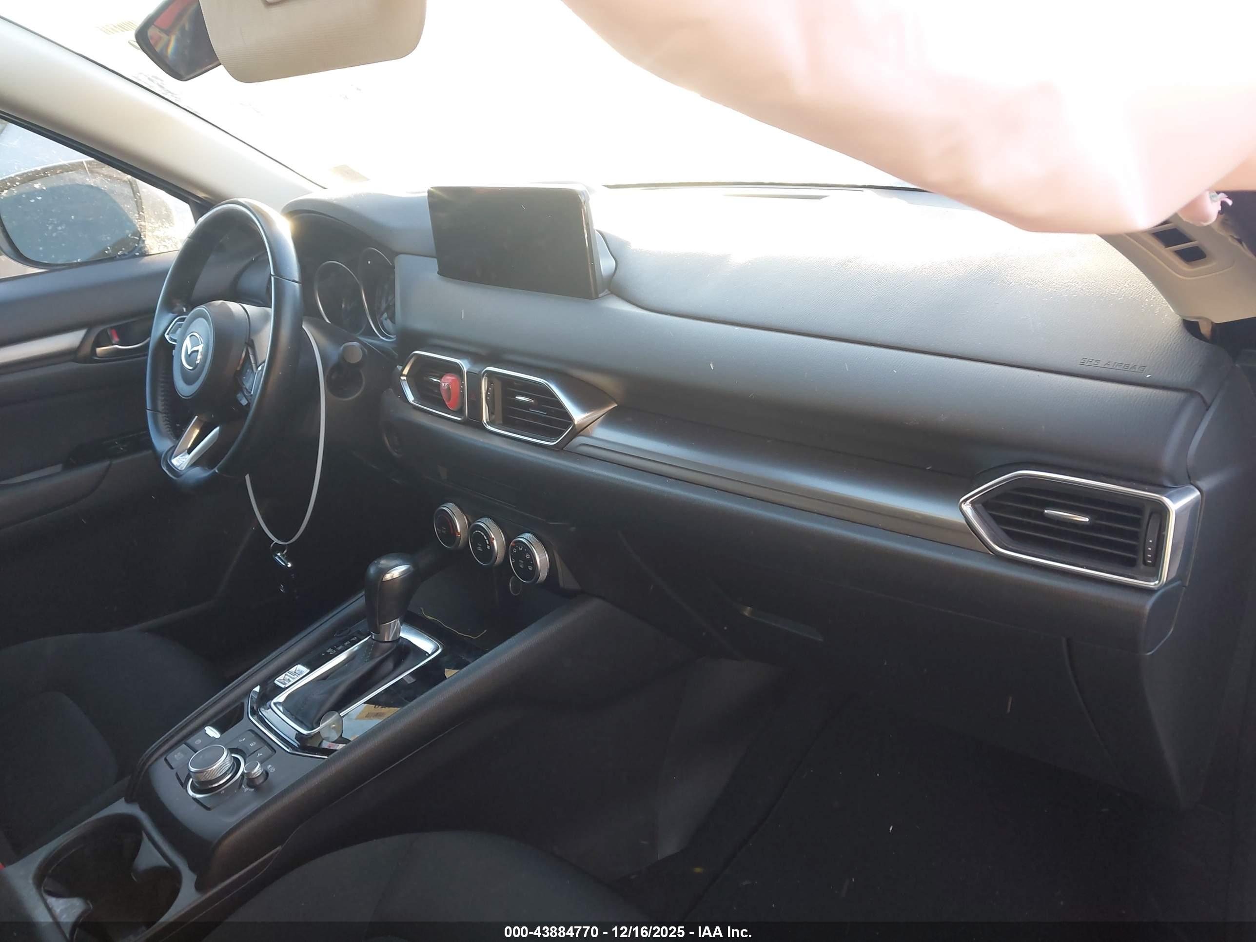 MAZDA CX-5 image 5