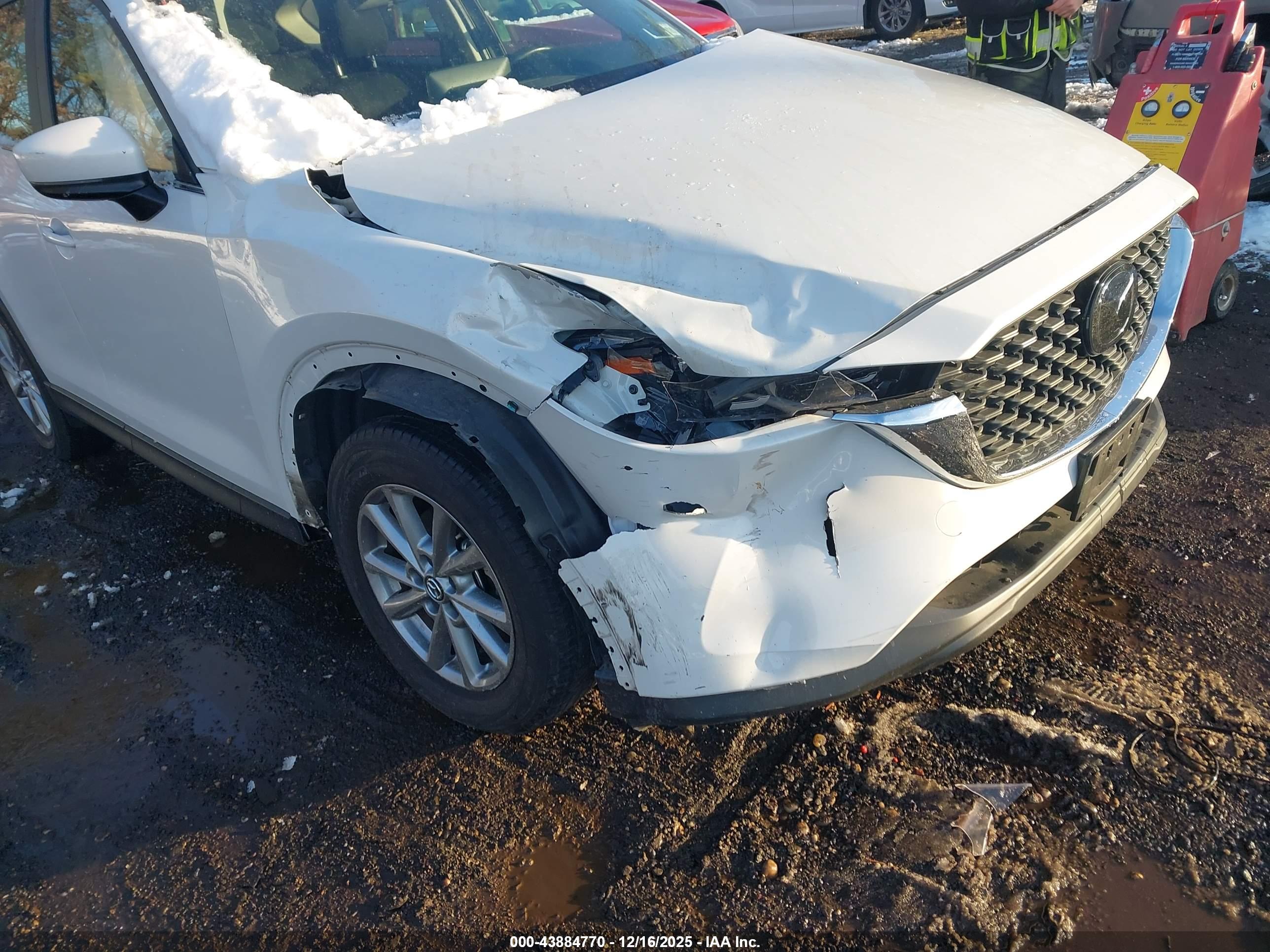 MAZDA CX-5 image 6