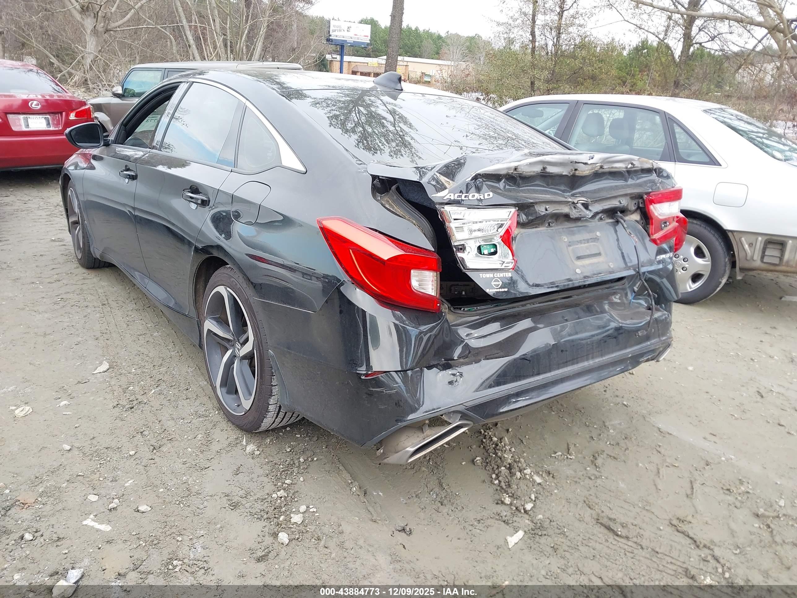 HONDA ACCORD image 3