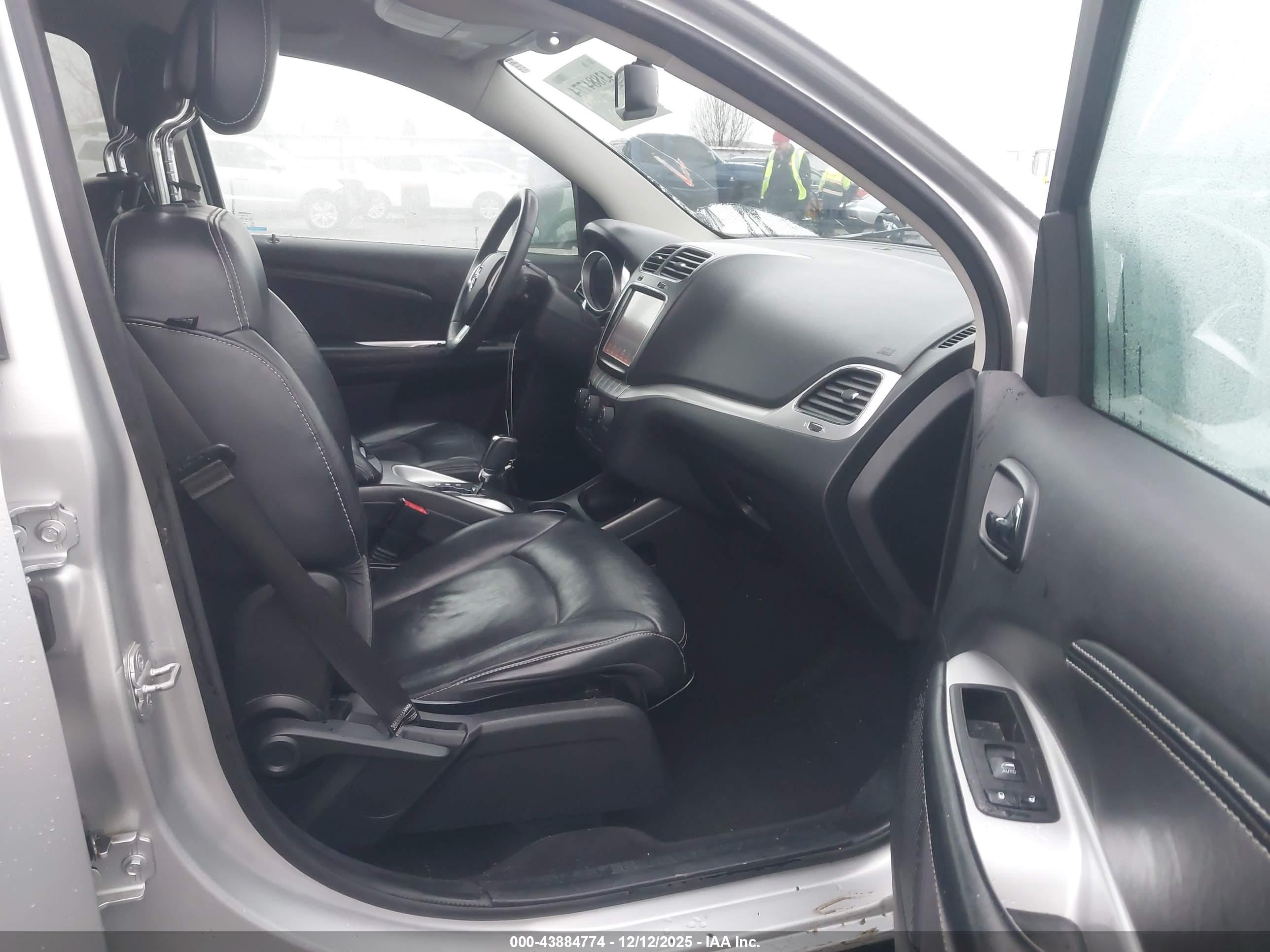 DODGE JOURNEY image 5