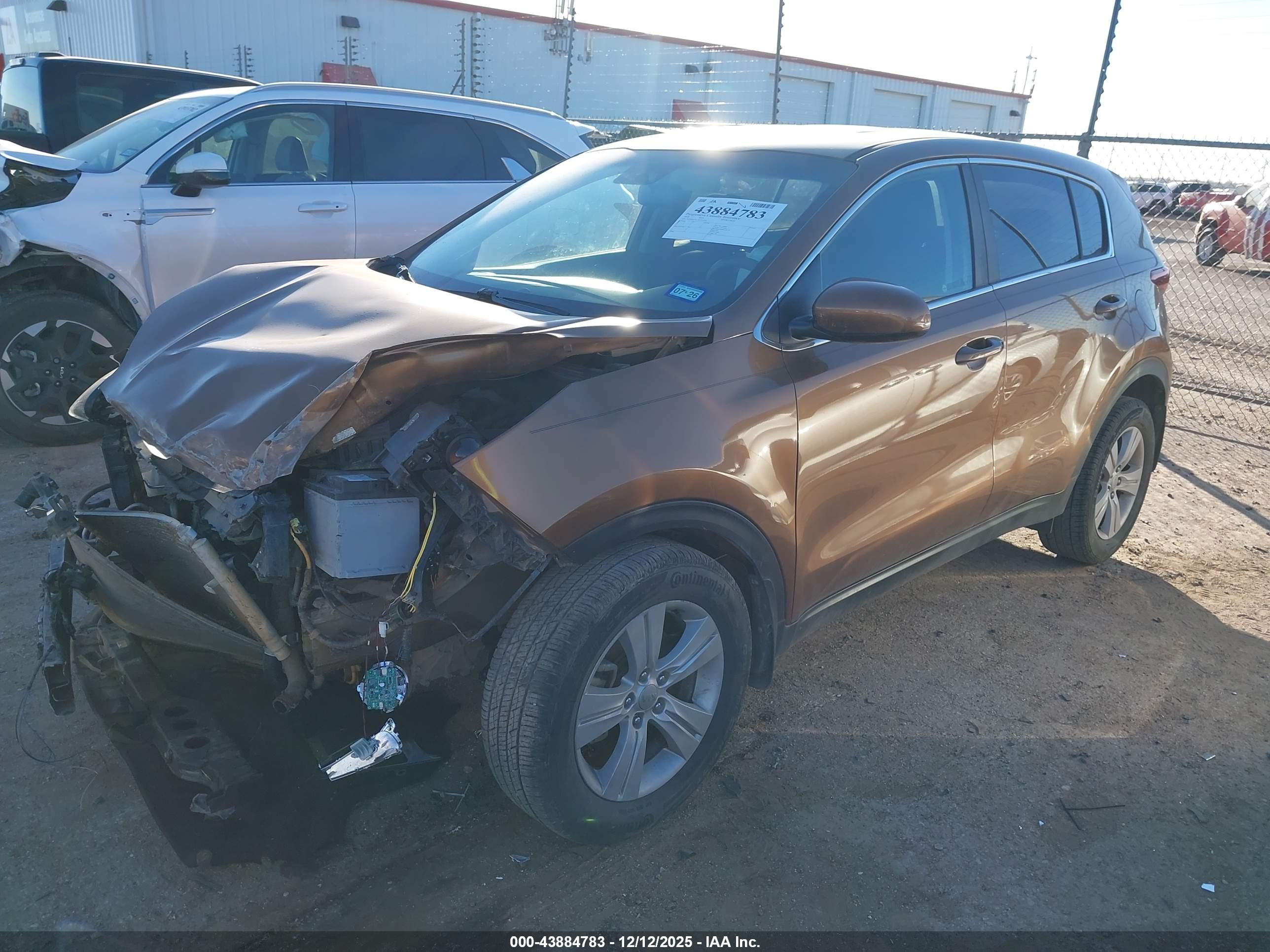 KIA SPORTAGE image 2