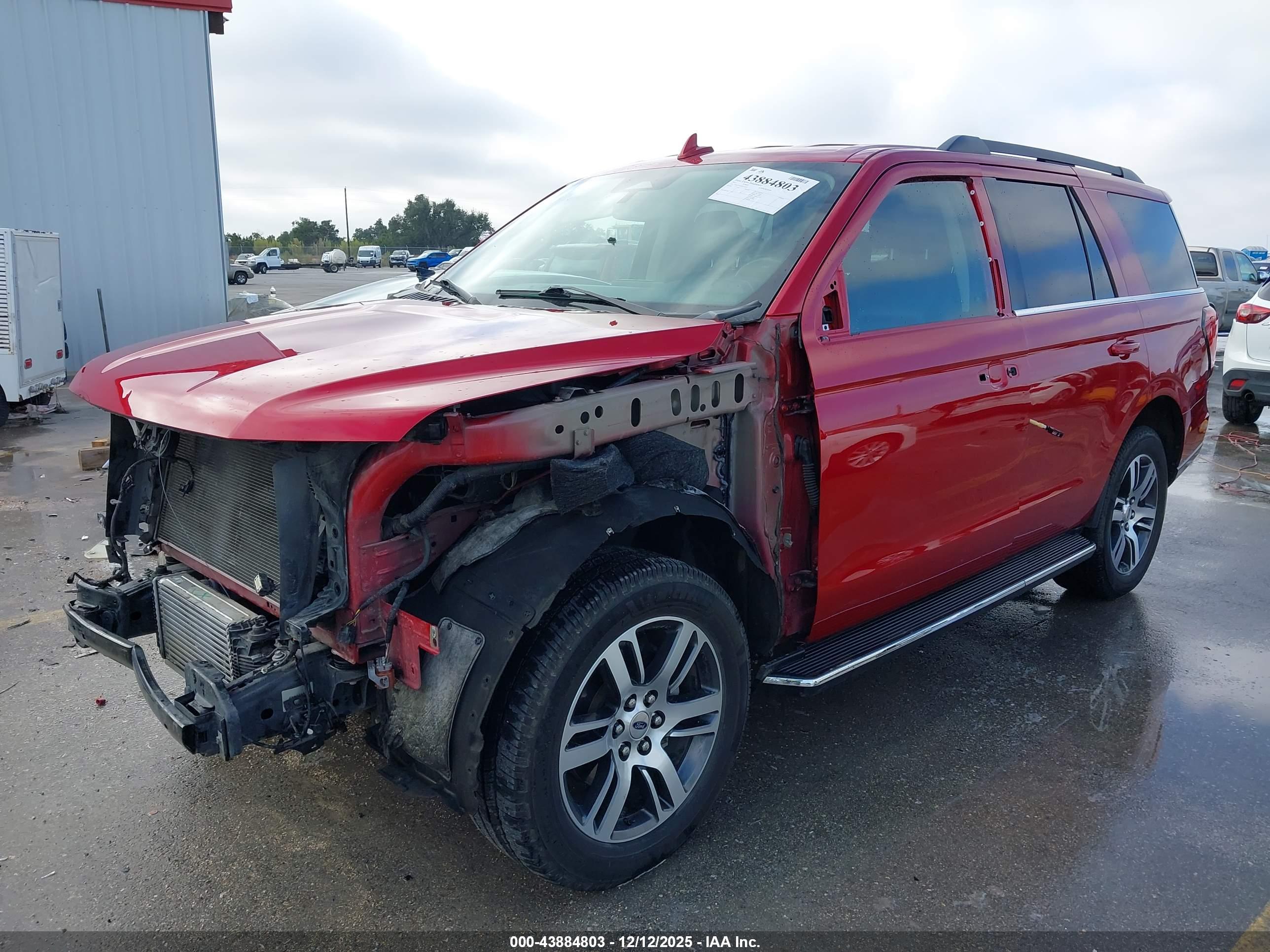 FORD EXPEDITION image 2