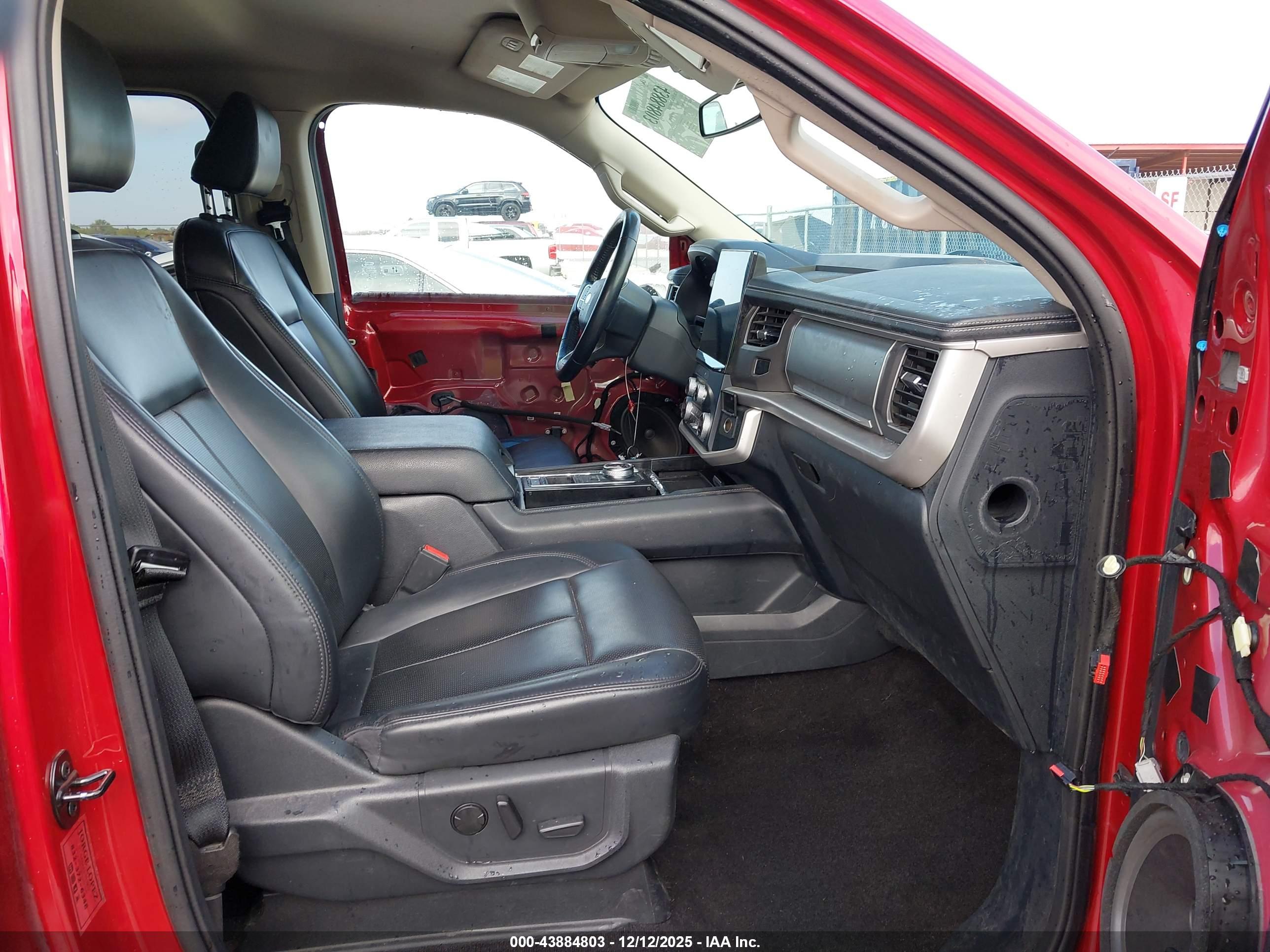 FORD EXPEDITION image 5