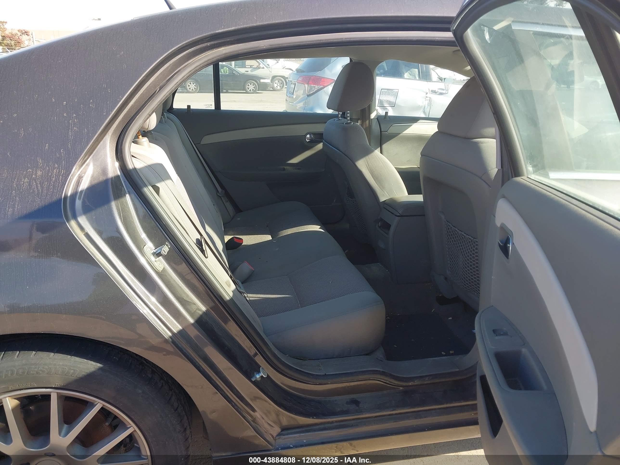 CHEVROLET MALIBU image 8
