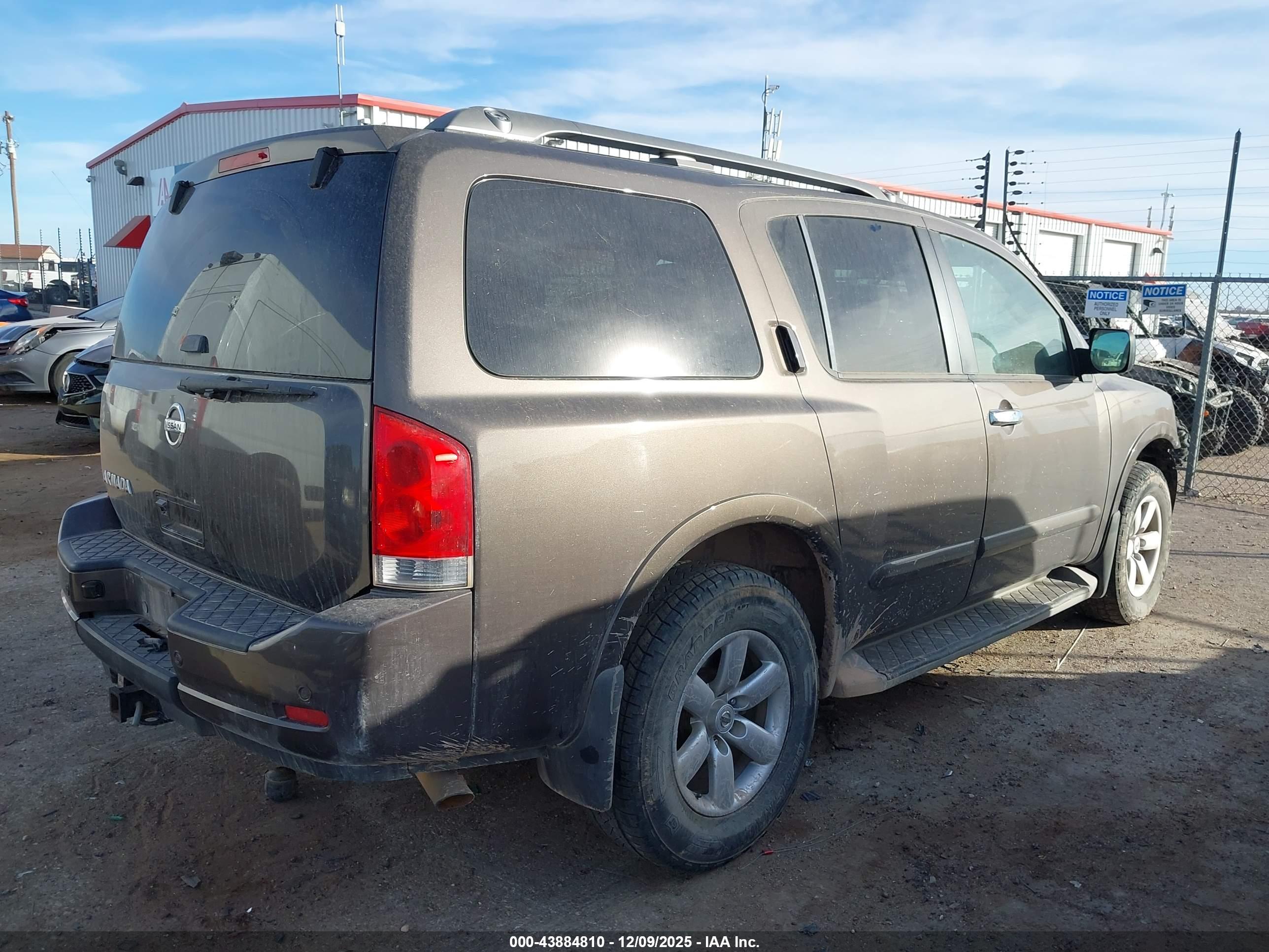 NISSAN ARMADA image 4