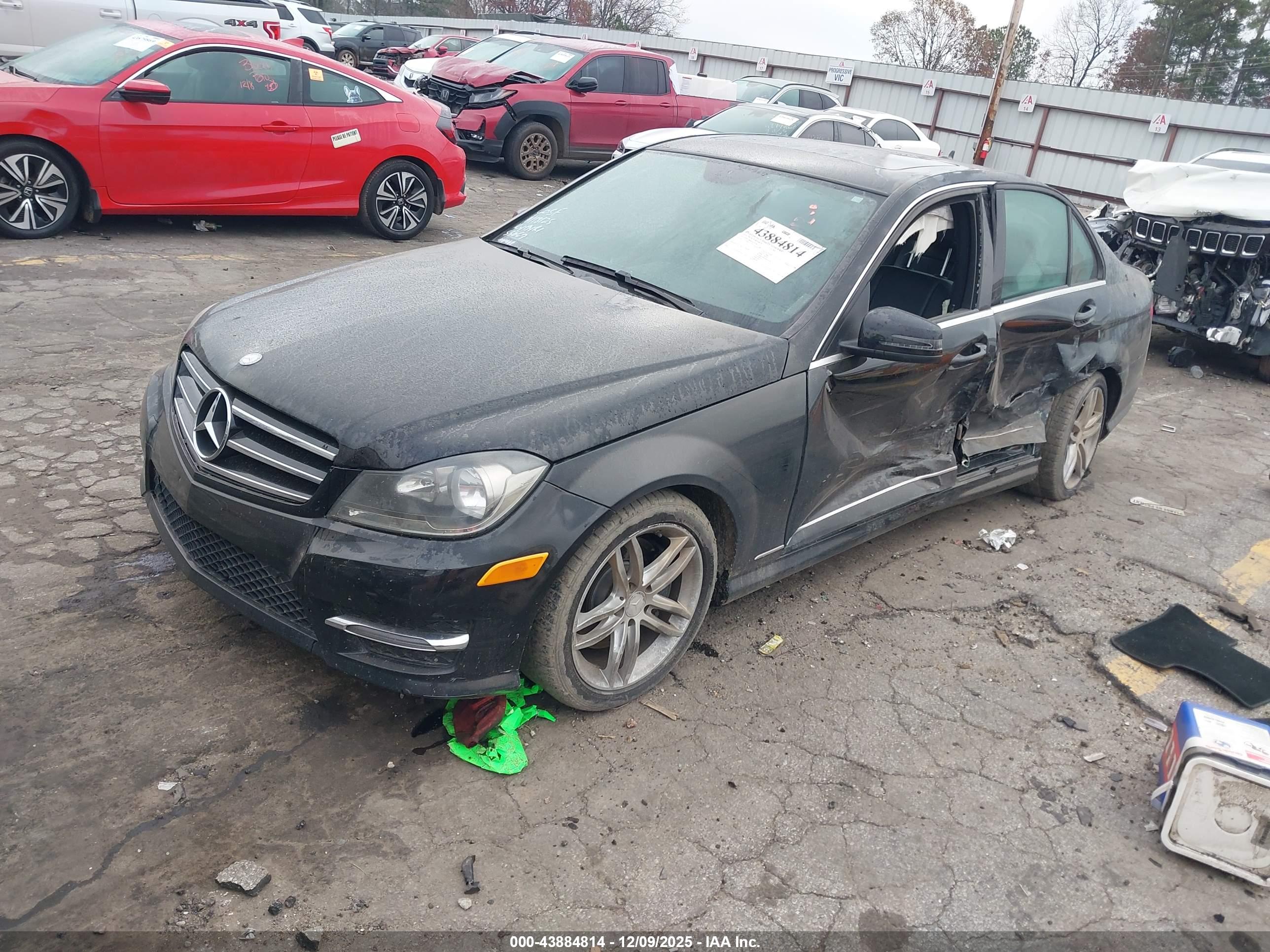 MERCEDES-BENZ C image 2