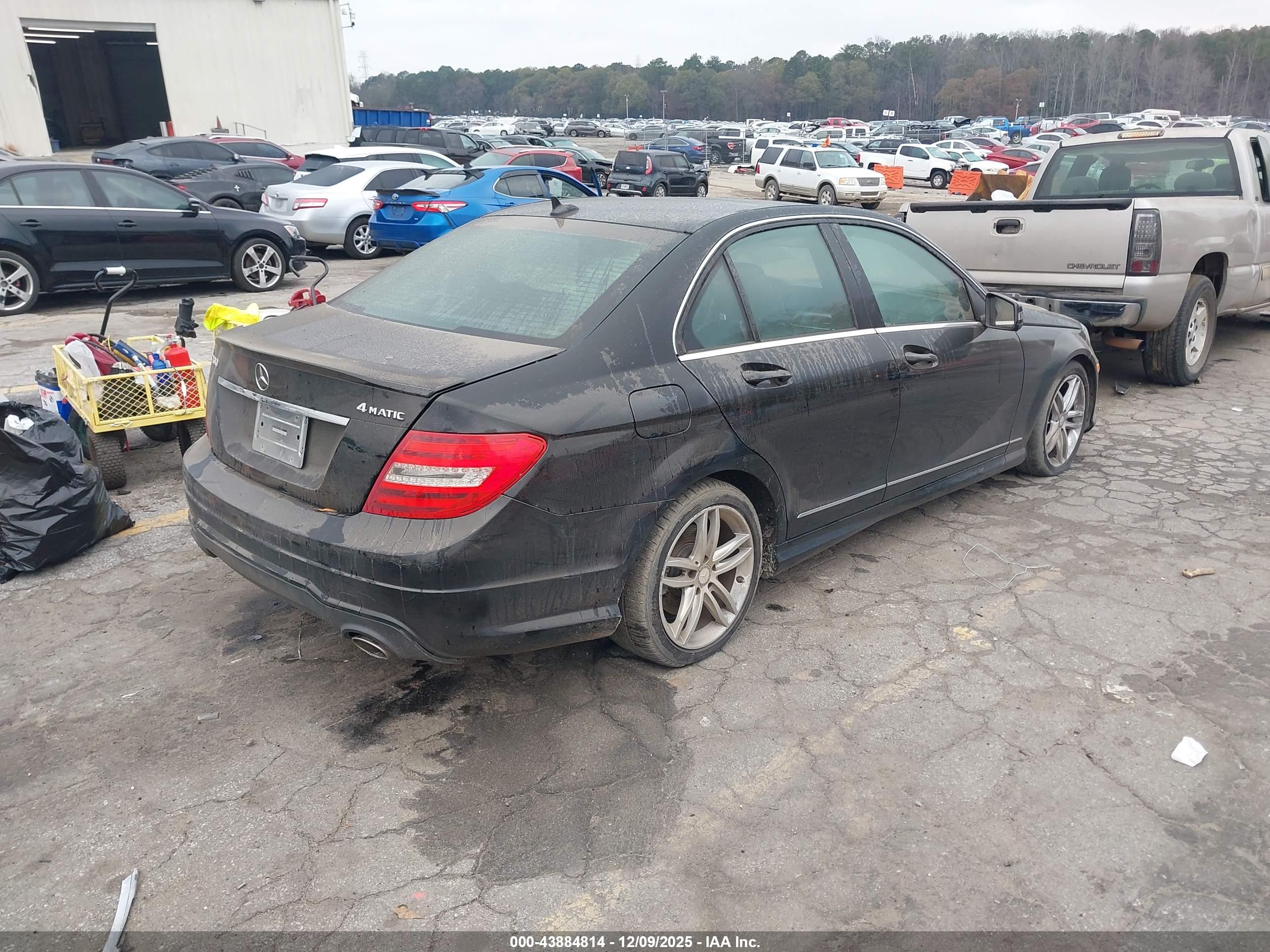 MERCEDES-BENZ C image 4