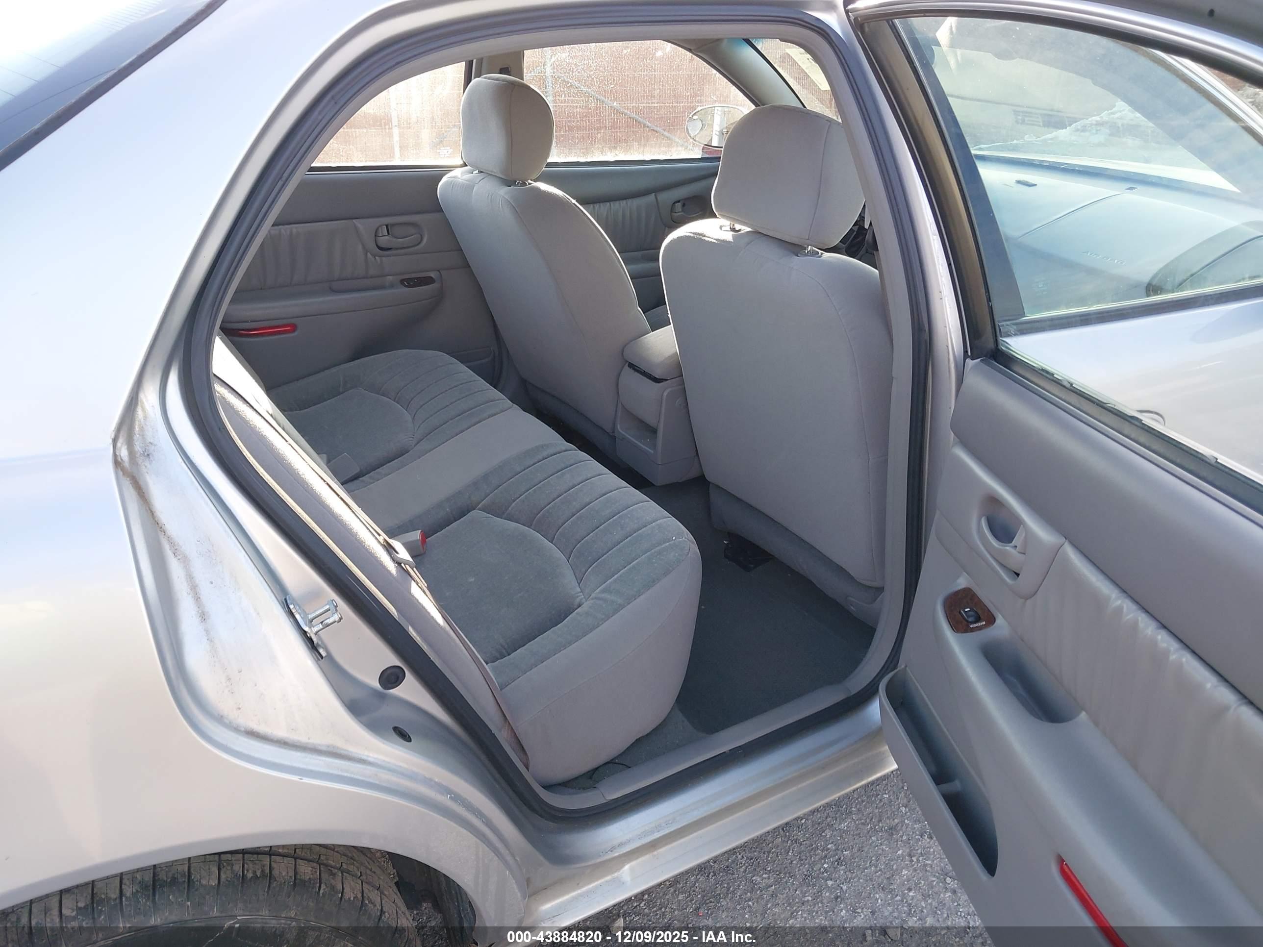 BUICK CENTURY image 8