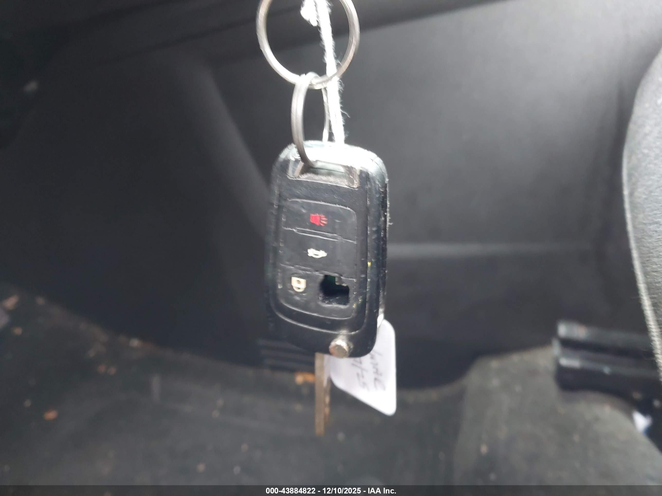CHEVROLET EQUINOX image 11