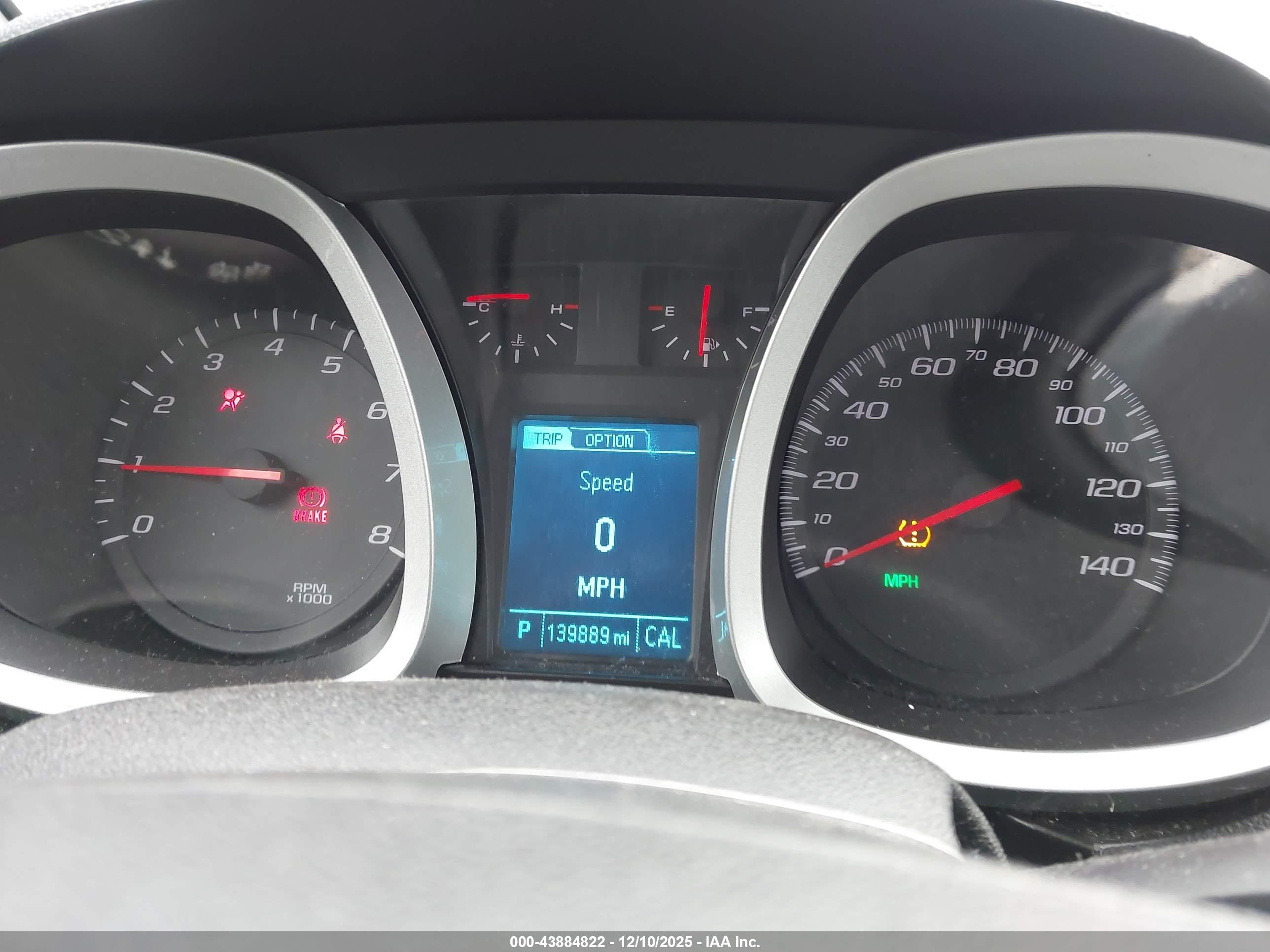 CHEVROLET EQUINOX image 7