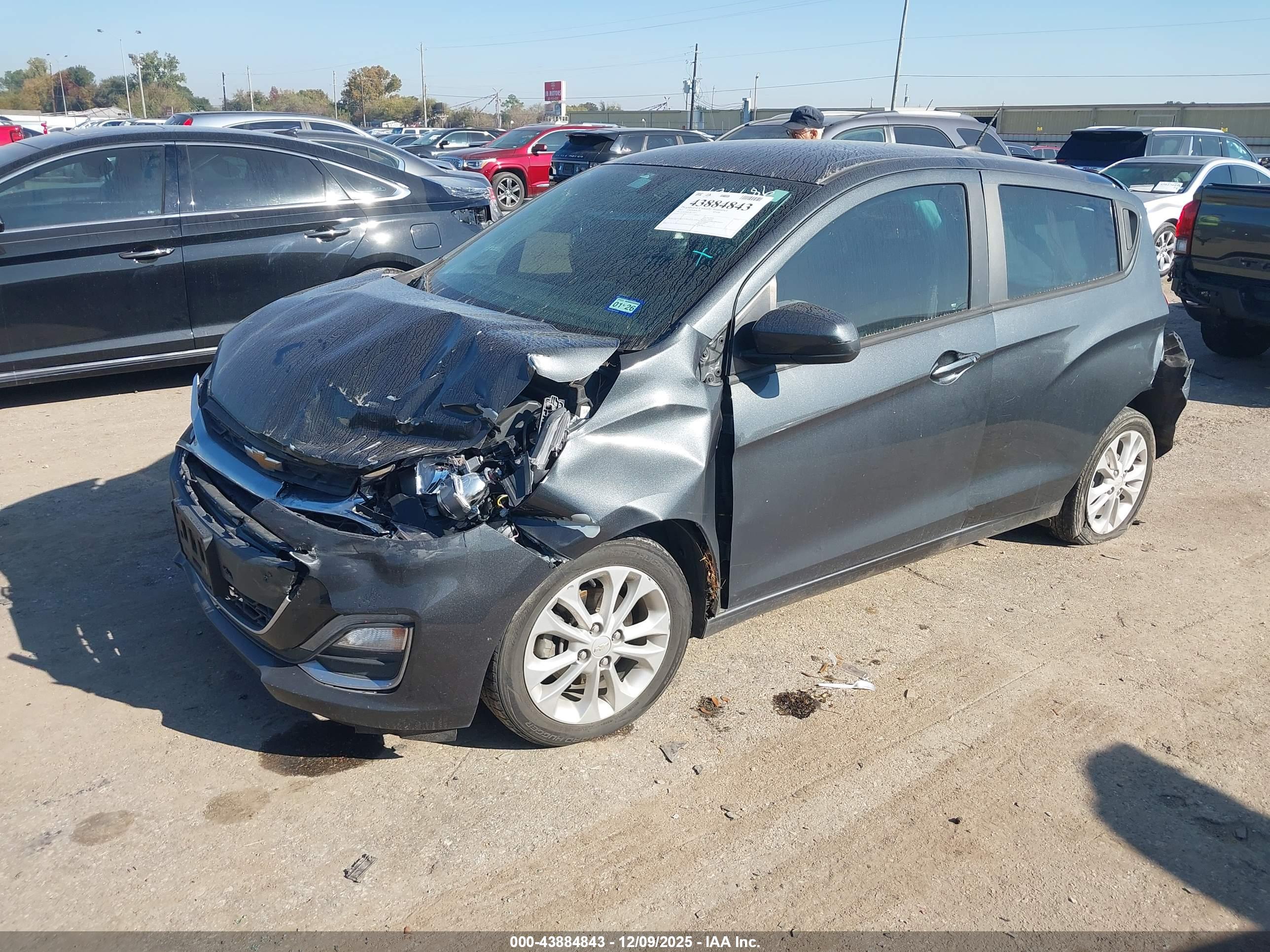 CHEVROLET SPARK image 2