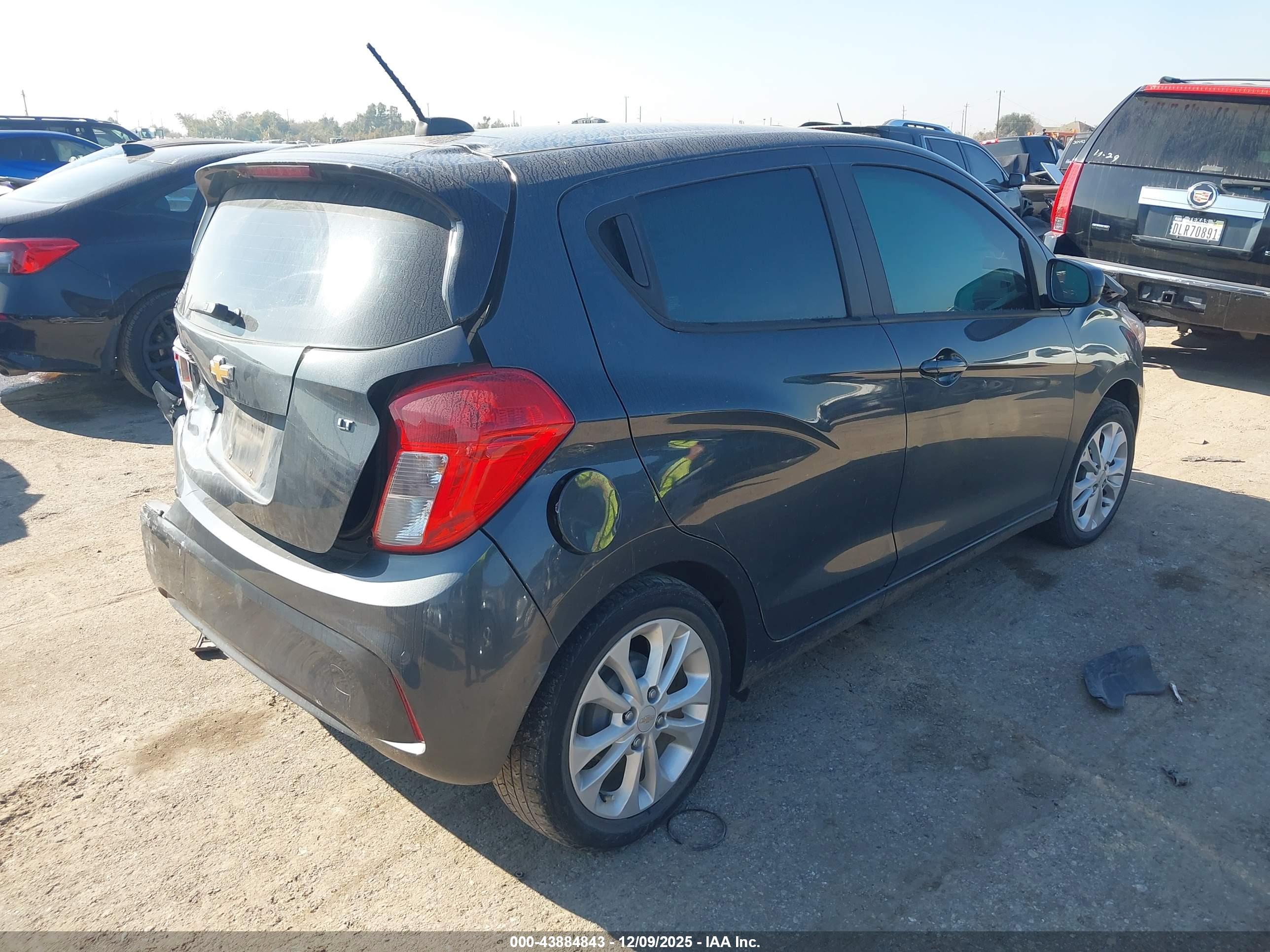 CHEVROLET SPARK image 6