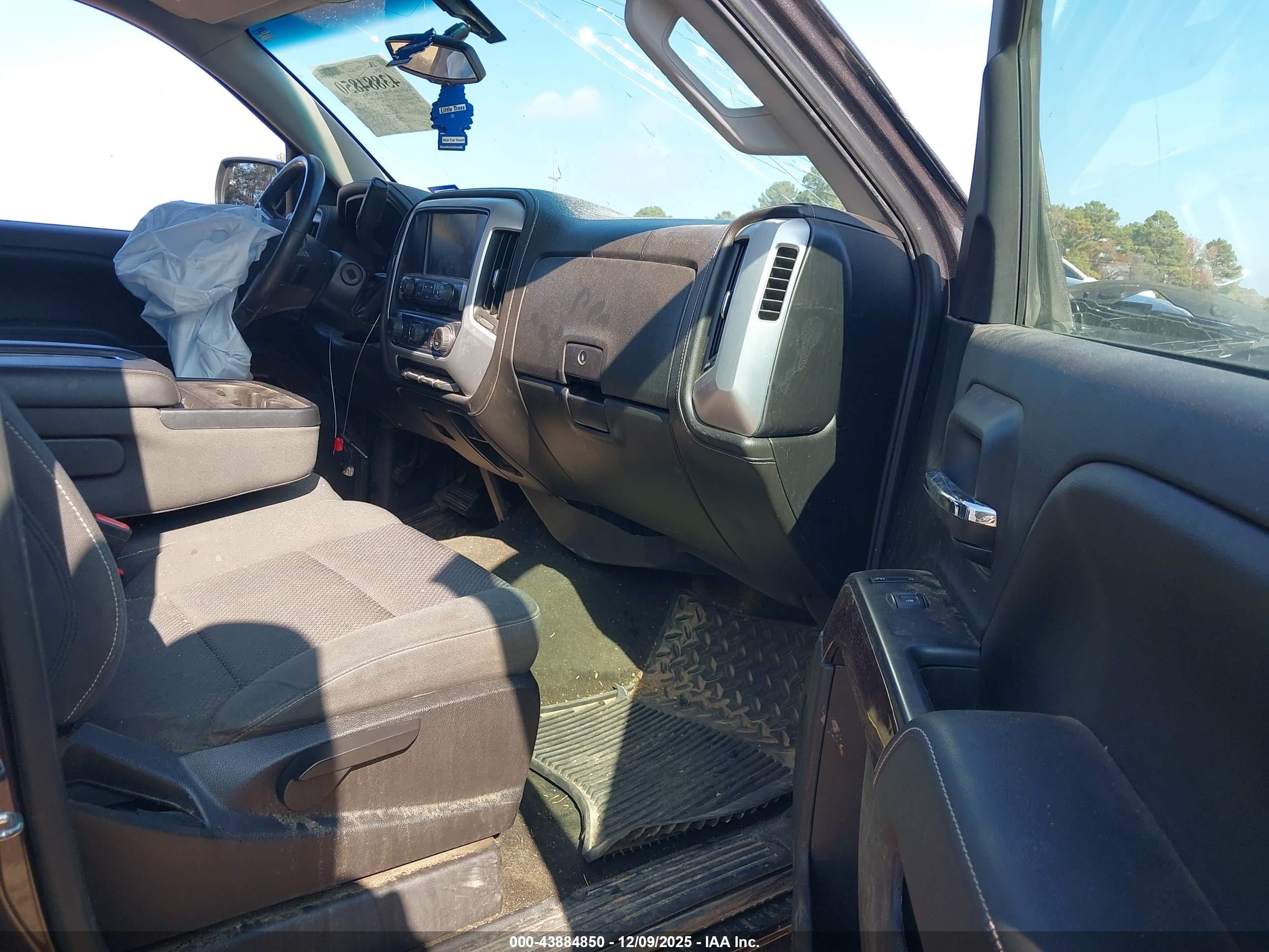 GMC SIERRA image 5