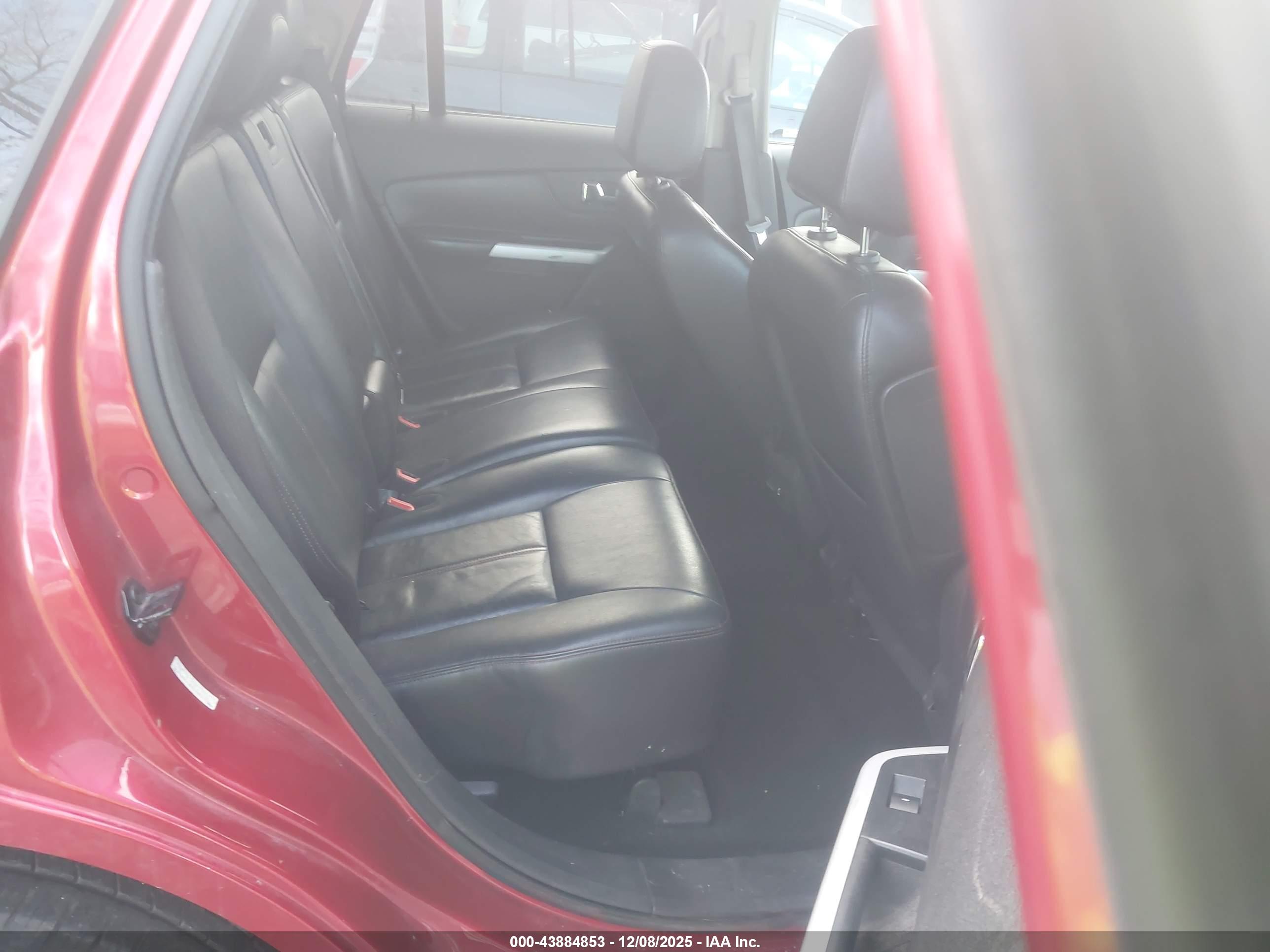 FORD EDGE image 8