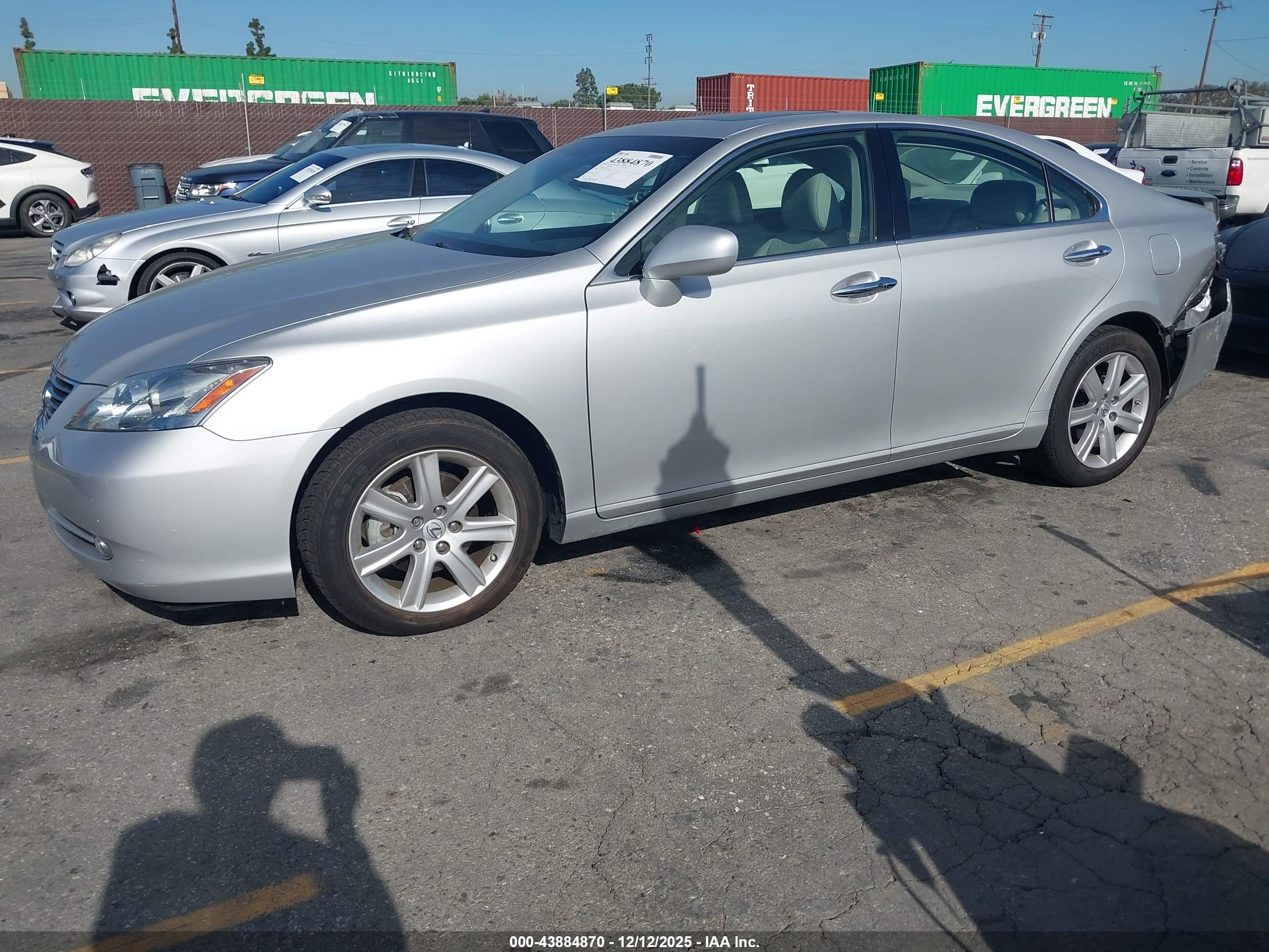 LEXUS ES image 2