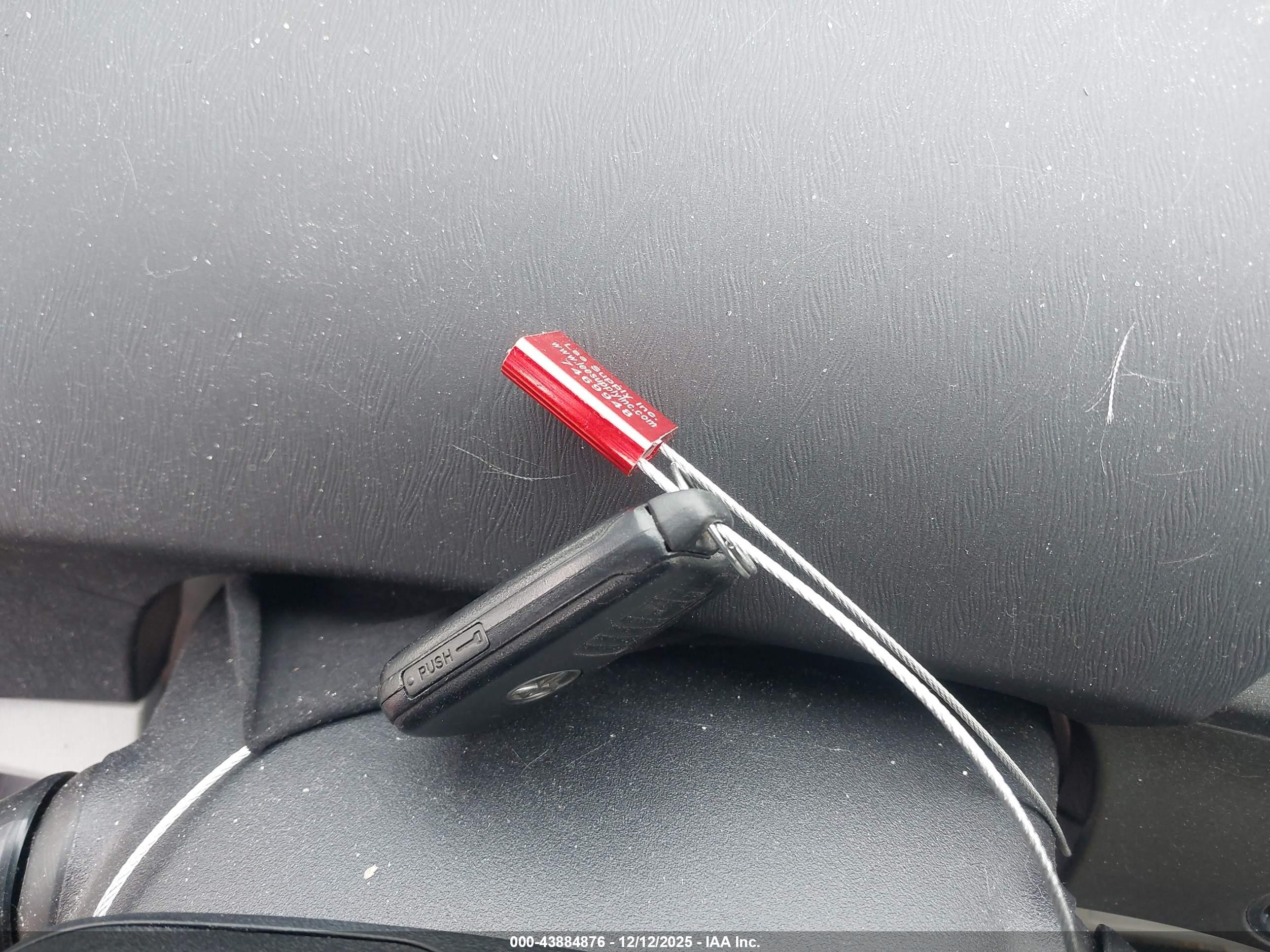 TOYOTA PRIUS image 11
