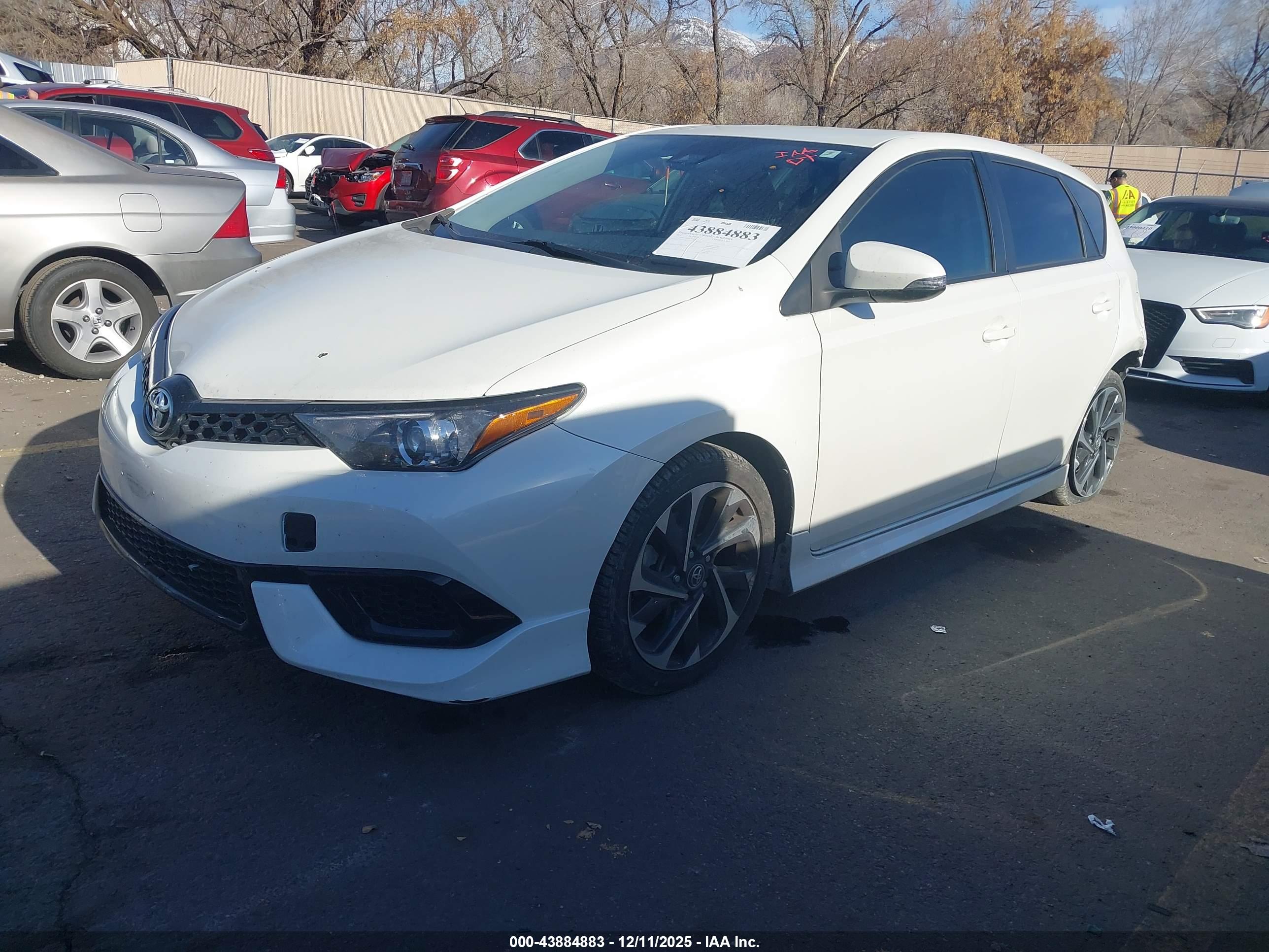 TOYOTA COROLLA image 2