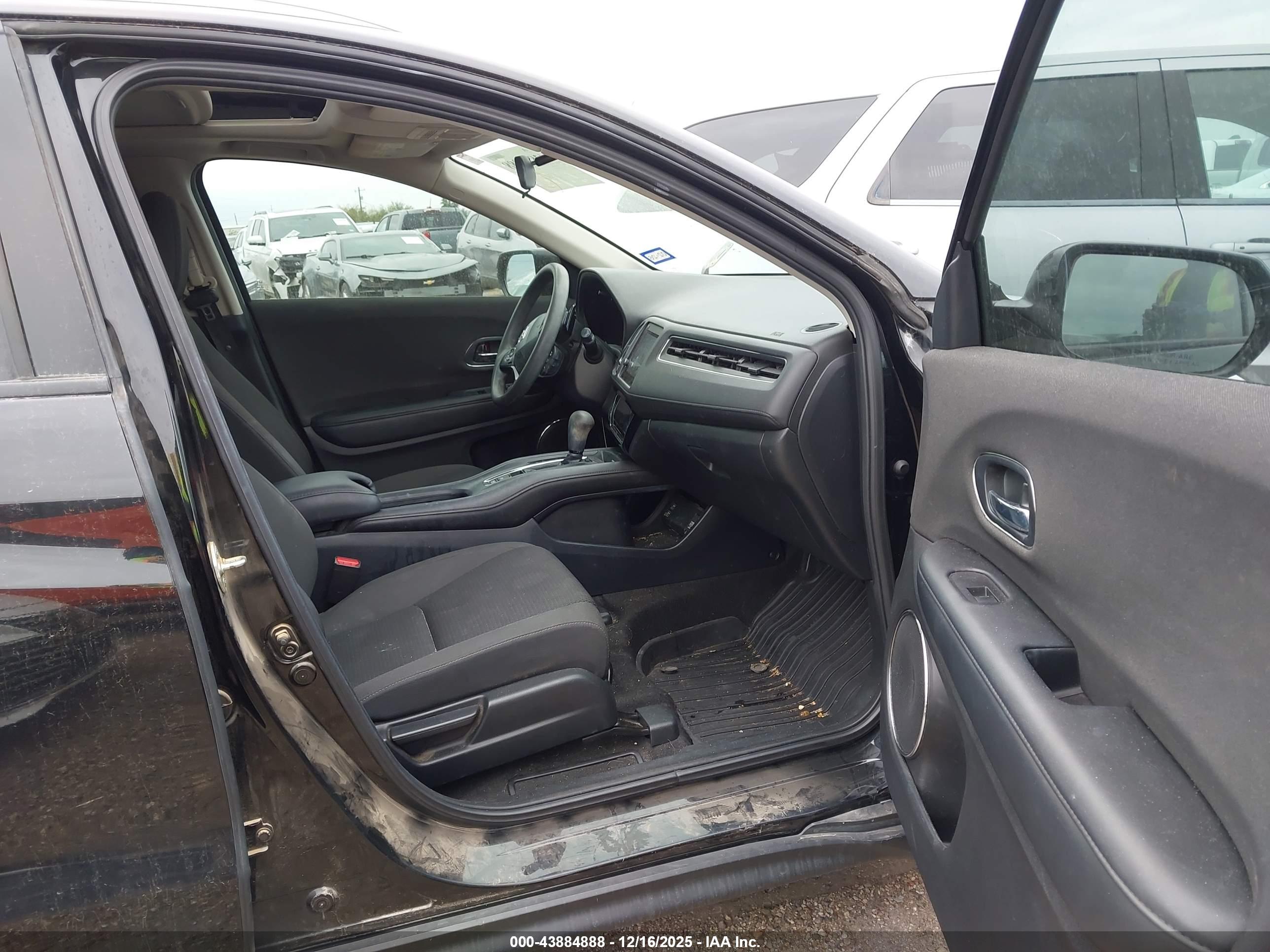 HONDA HR-V image 5