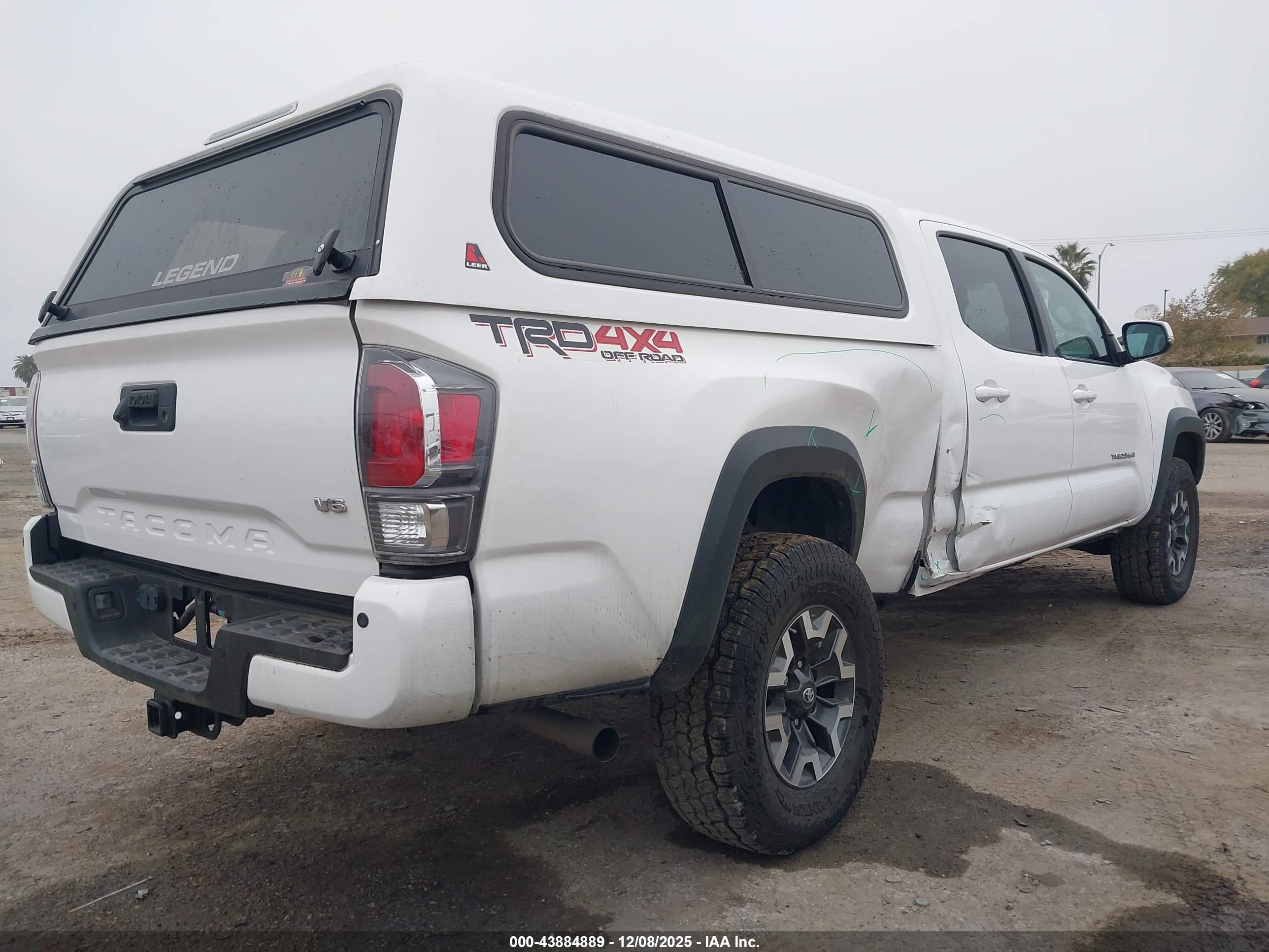 TOYOTA TACOMA image 4