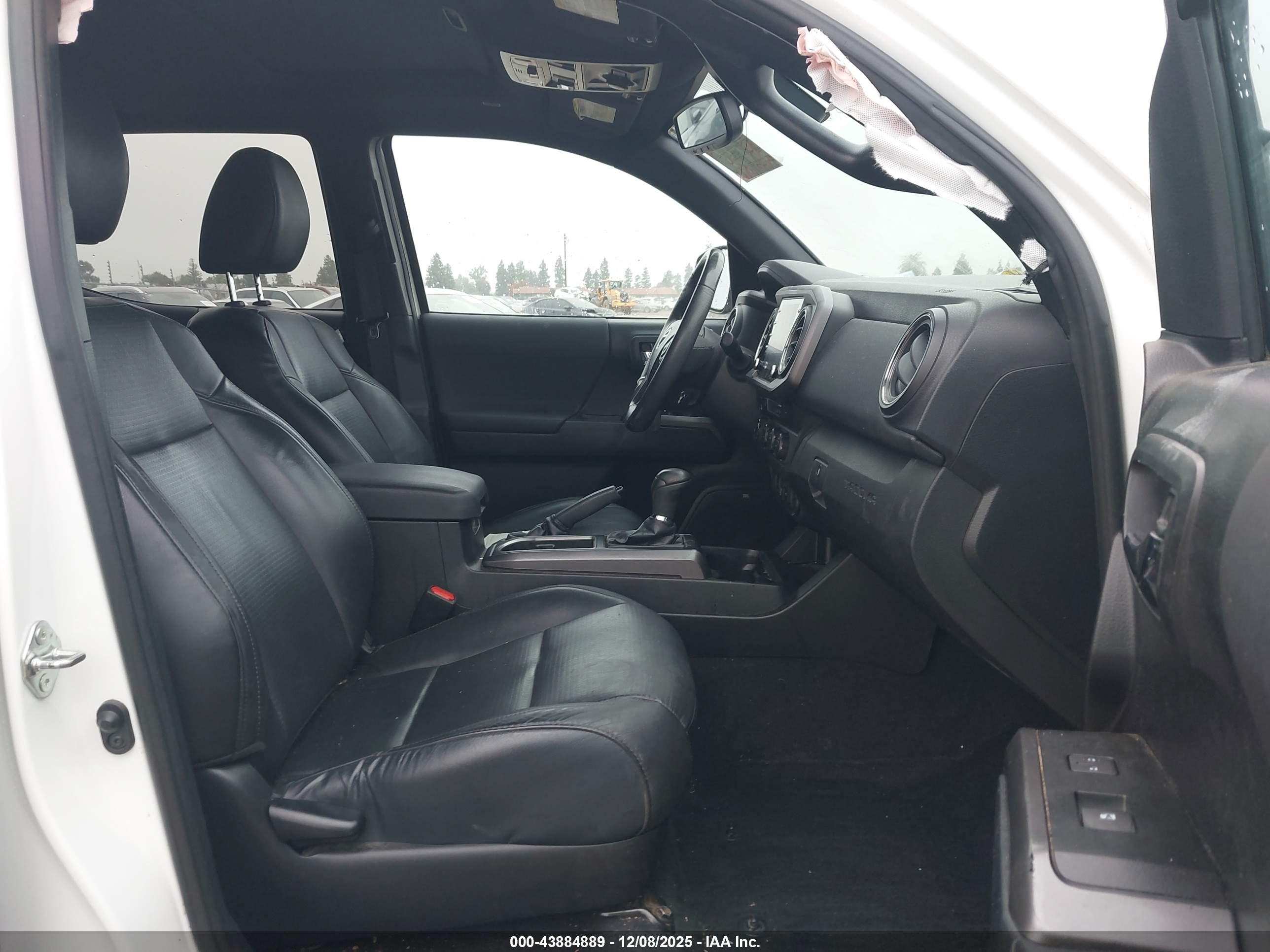 TOYOTA TACOMA image 5