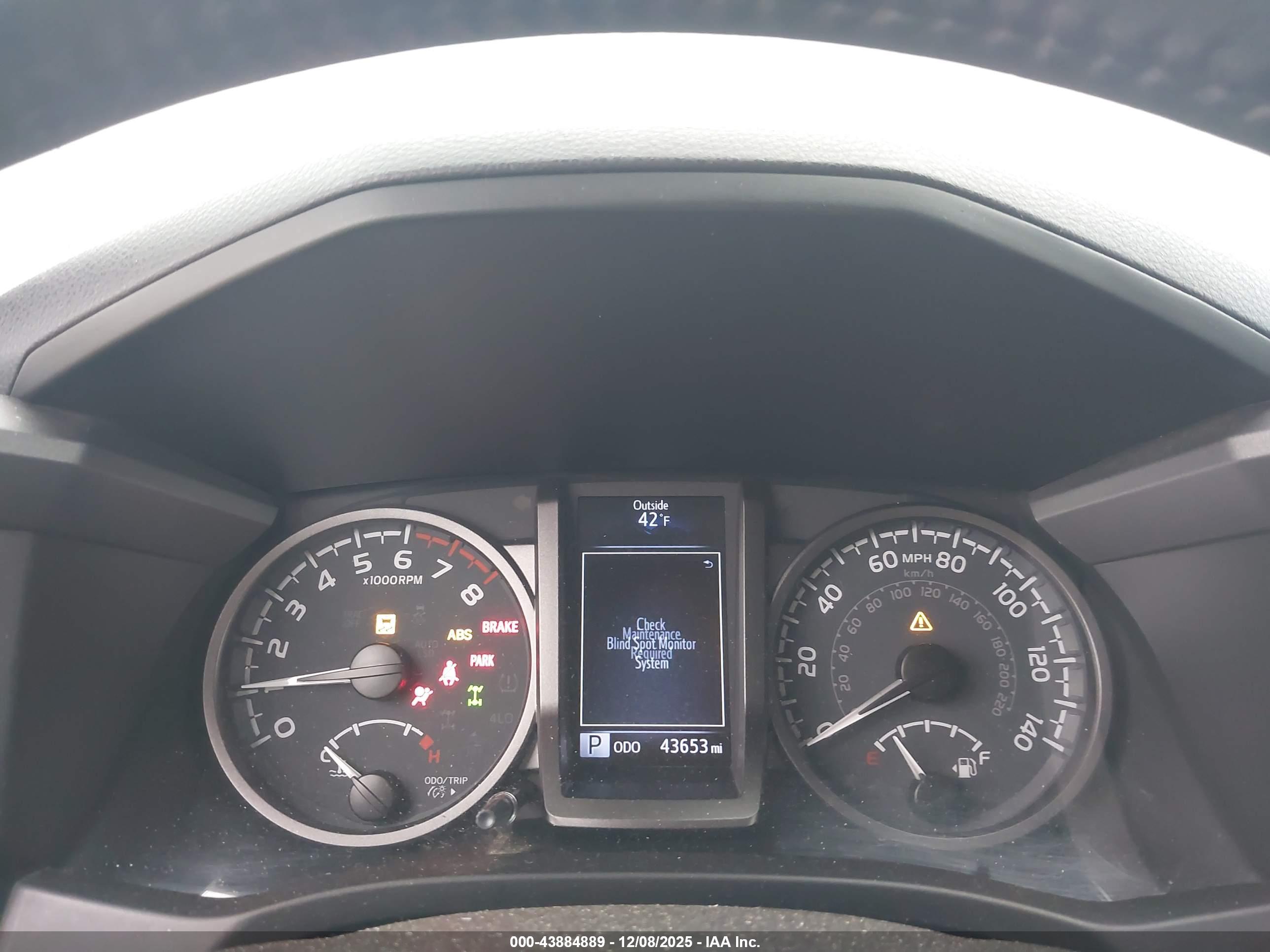 TOYOTA TACOMA image 7
