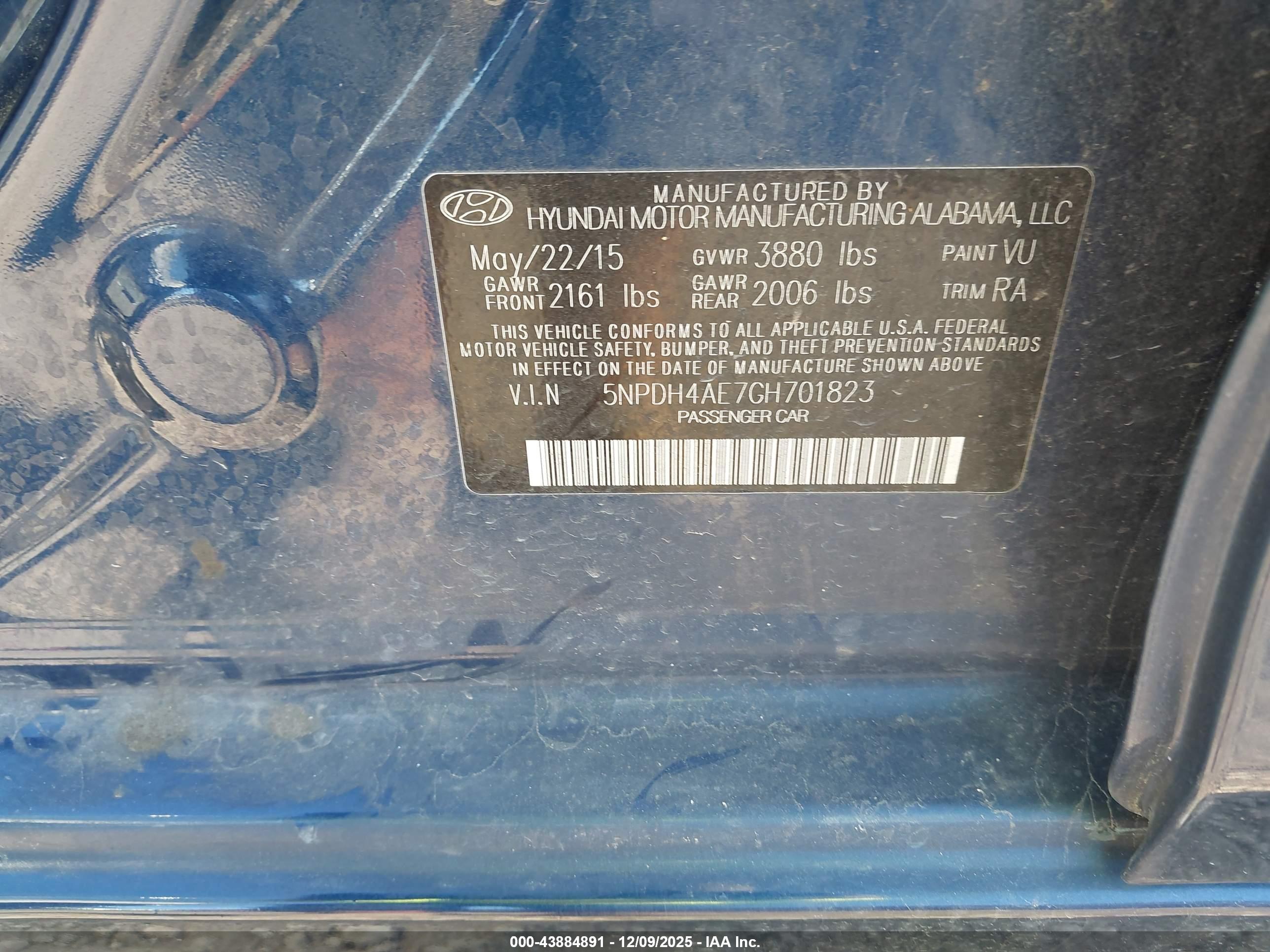 HYUNDAI ELANTRA image 9
