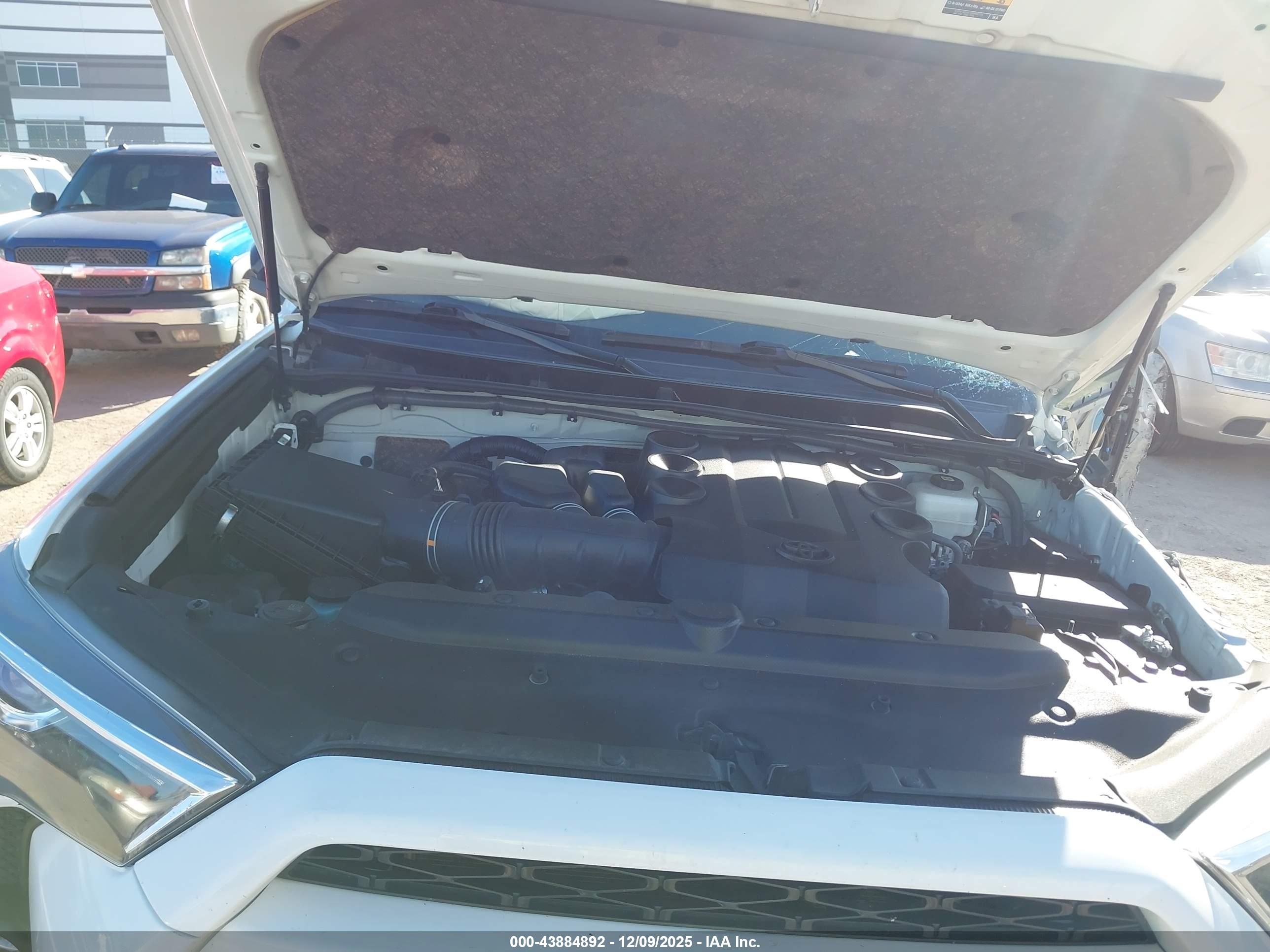 TOYOTA 4RUNNER image 10