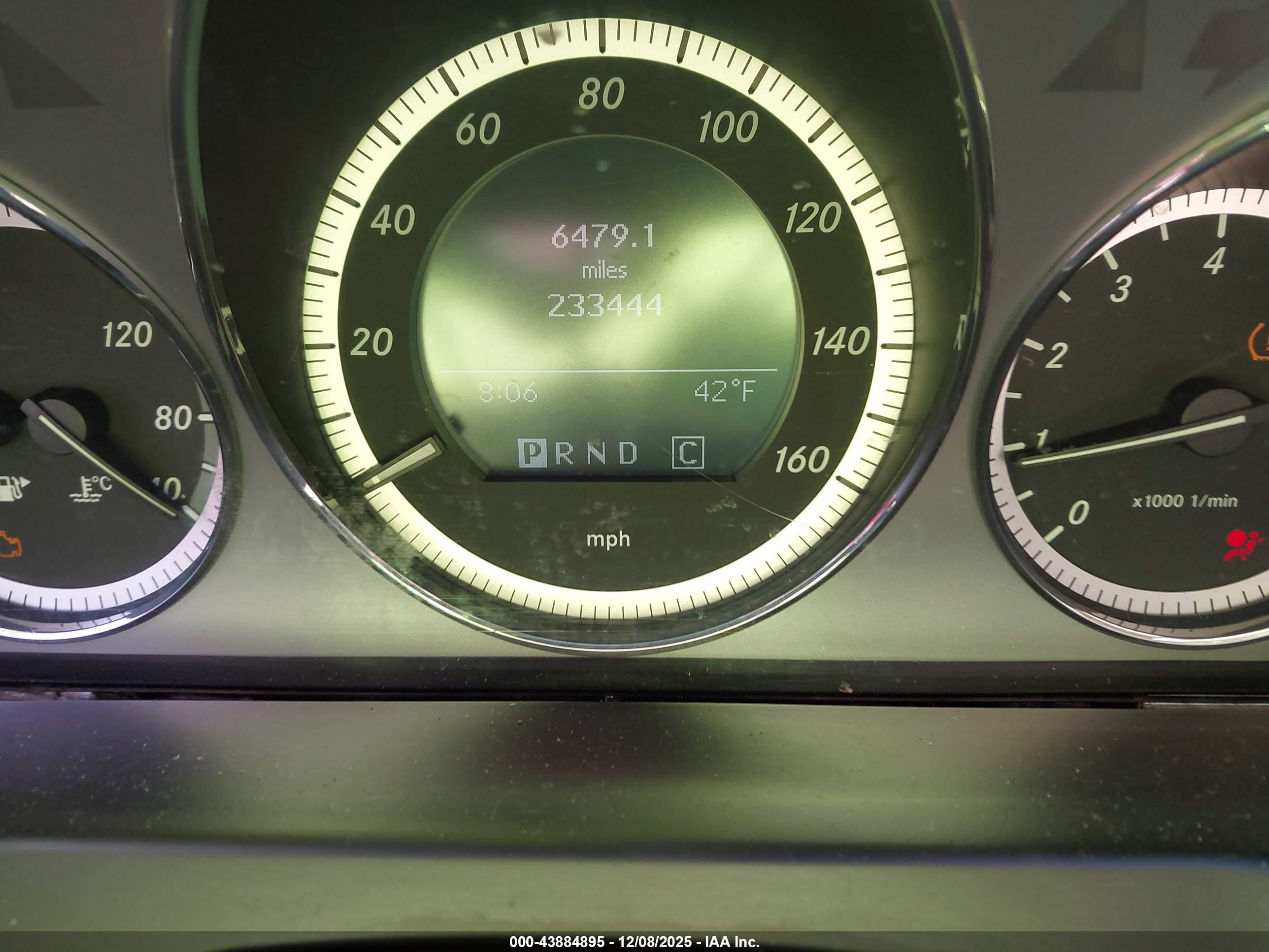 MERCEDES-BENZ C image 7