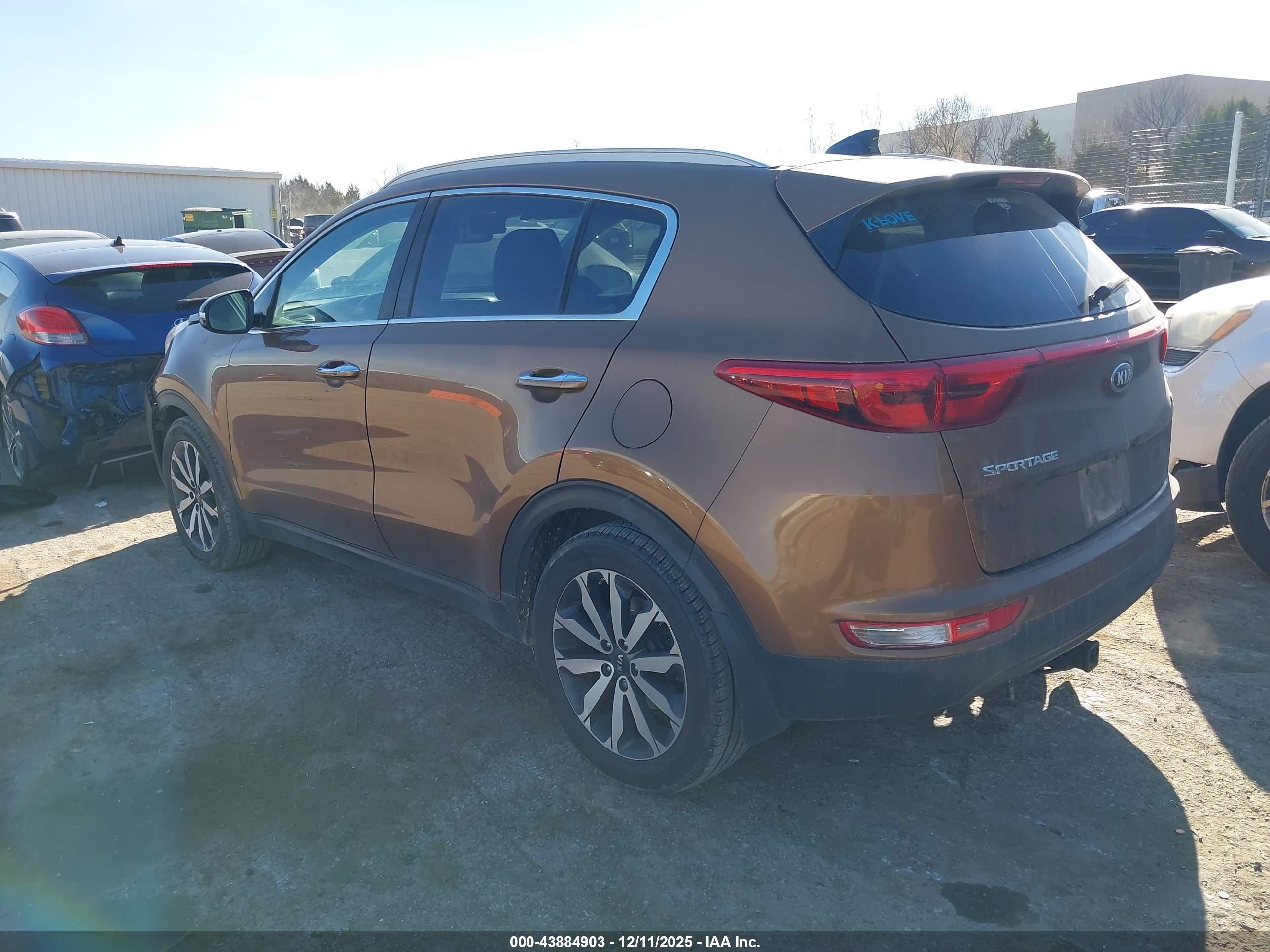 KIA SPORTAGE image 3