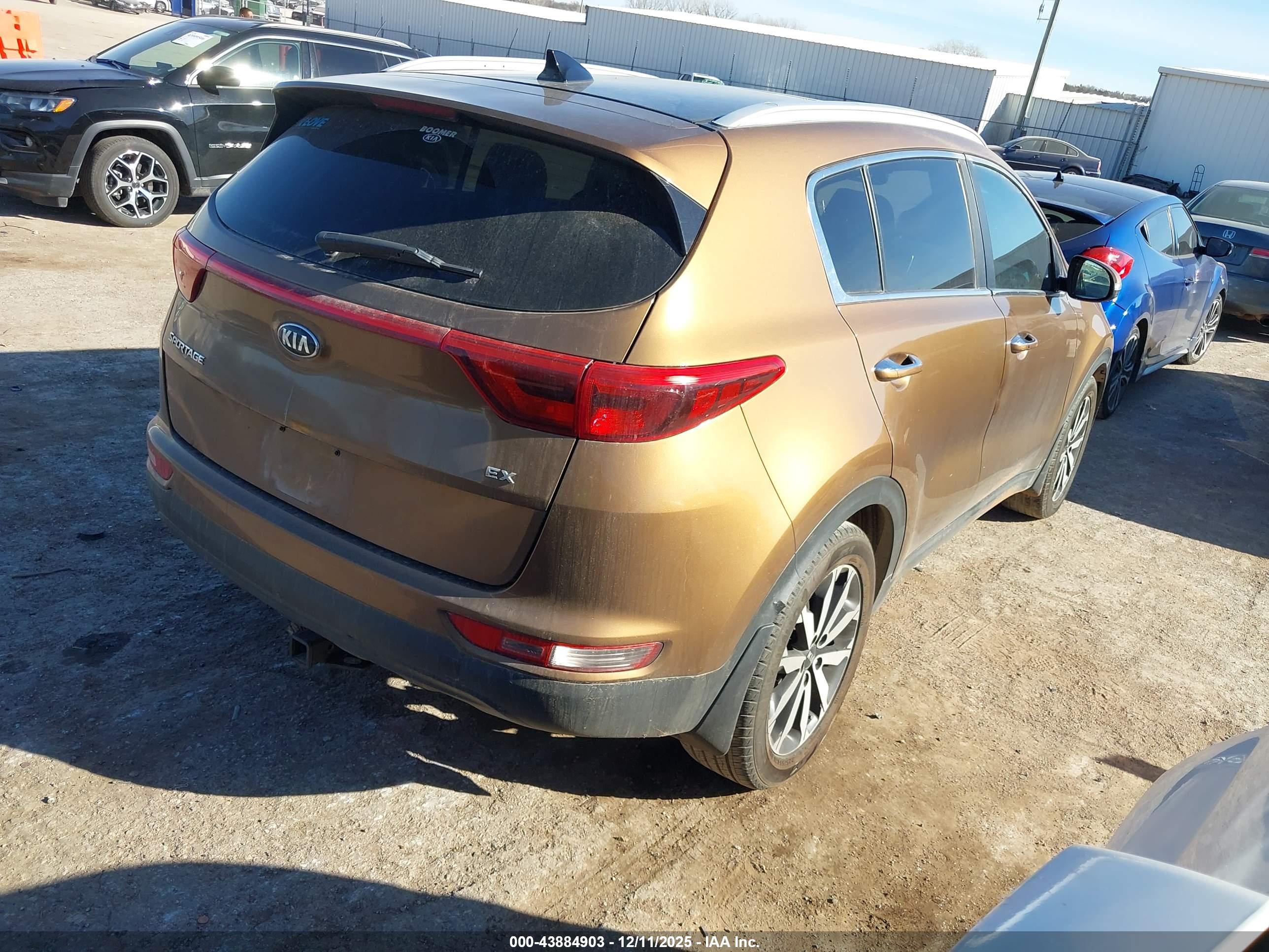 KIA SPORTAGE image 4